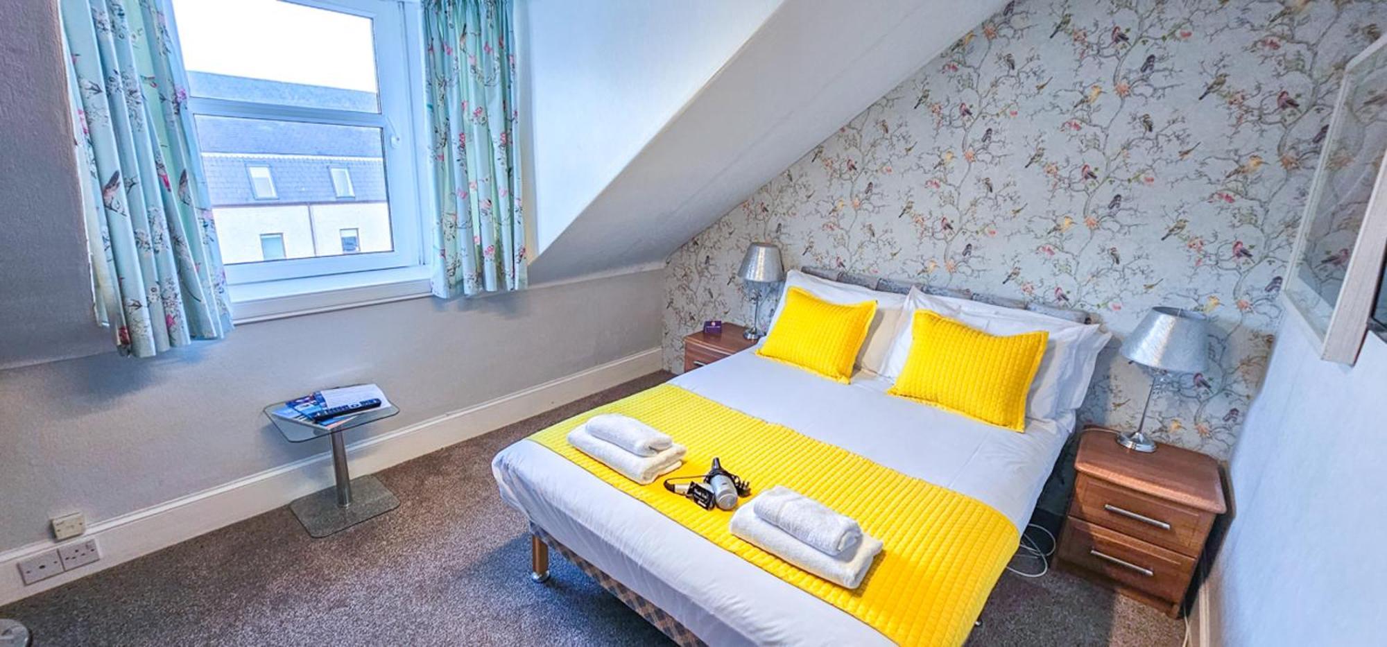 Double Room Private Bathroom