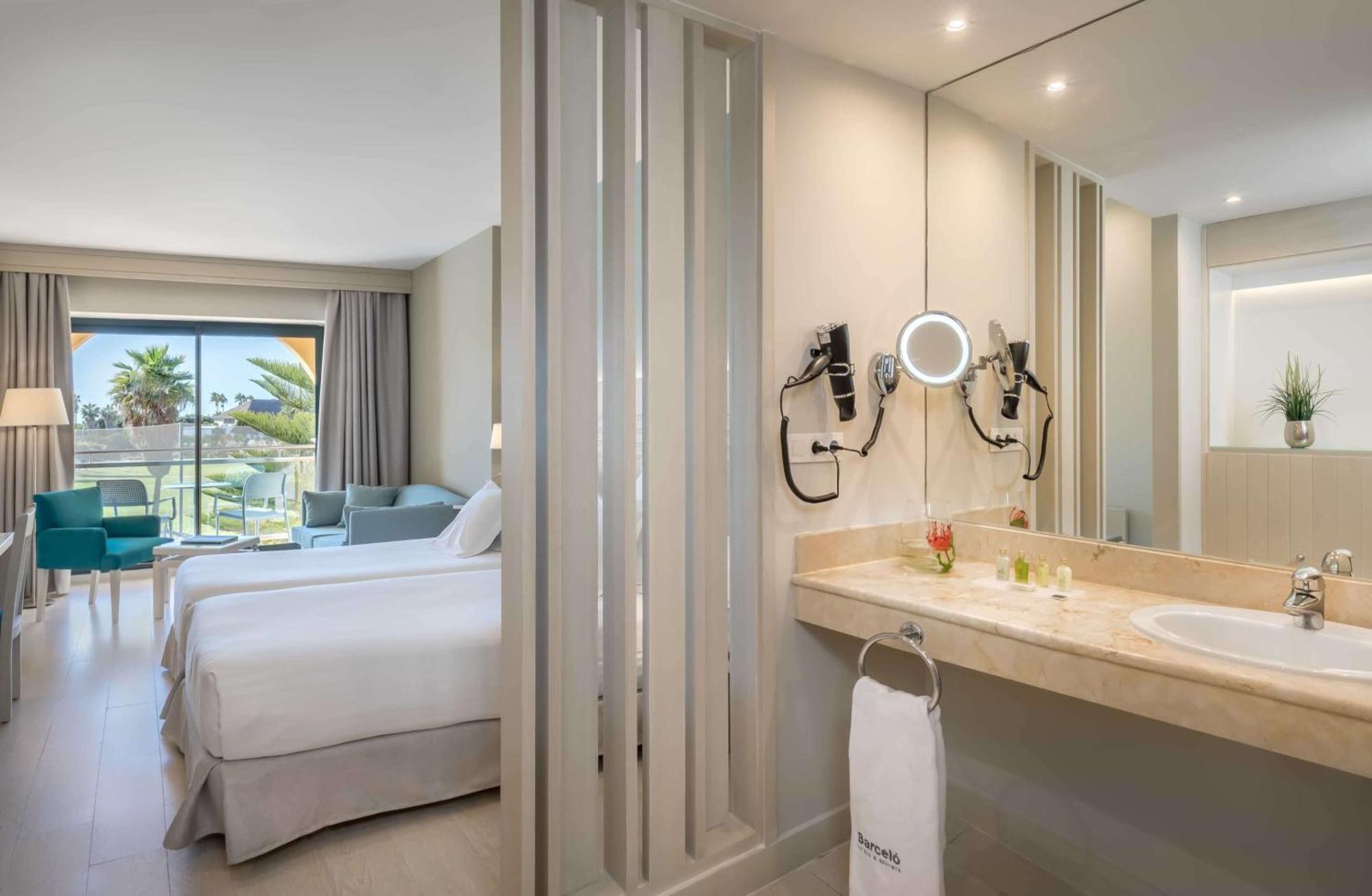 Chambre Double ou Lits Jumeaux avec Terrasse
