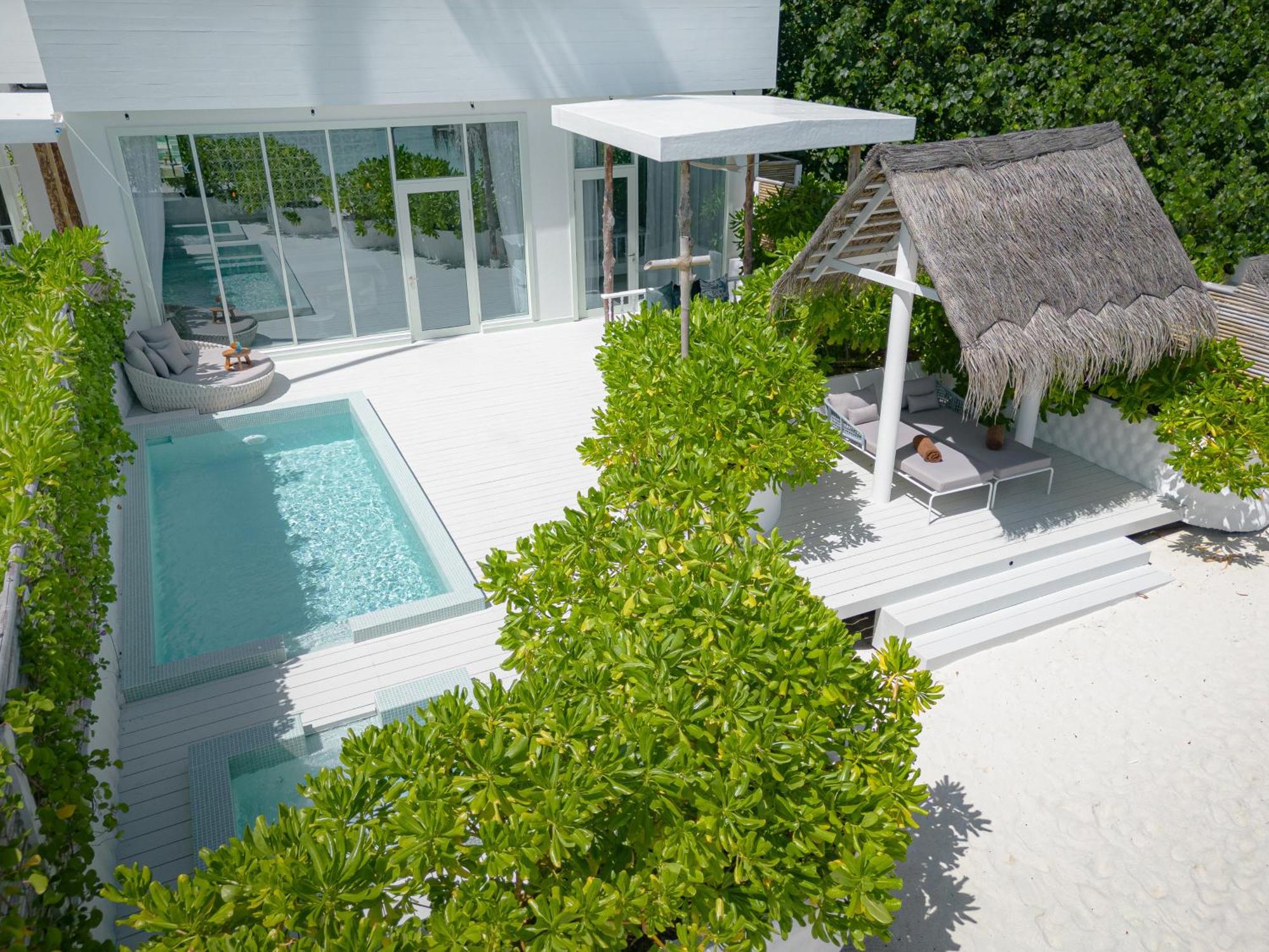 Beach Pool Suite