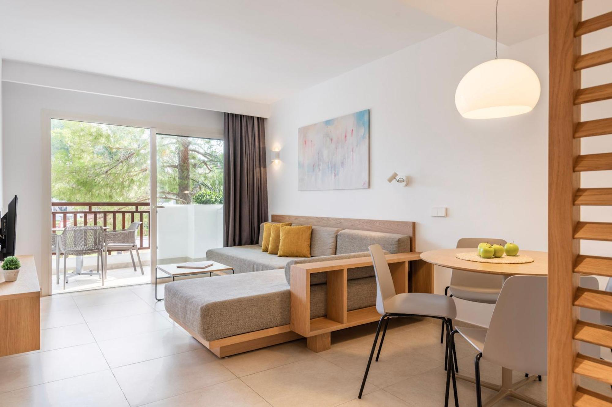 Superior Apartment with Sea View,829727171:JPEG