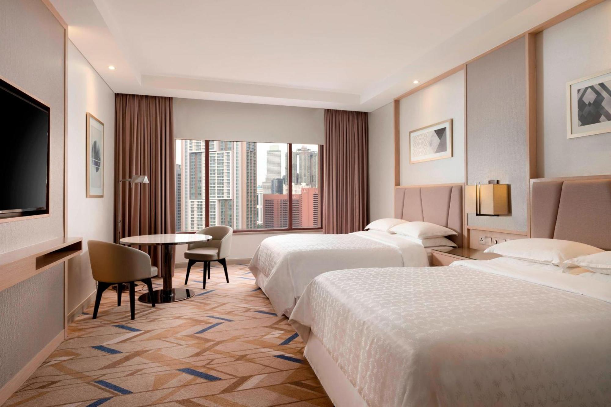 2 Twin or Single Beds City View Room