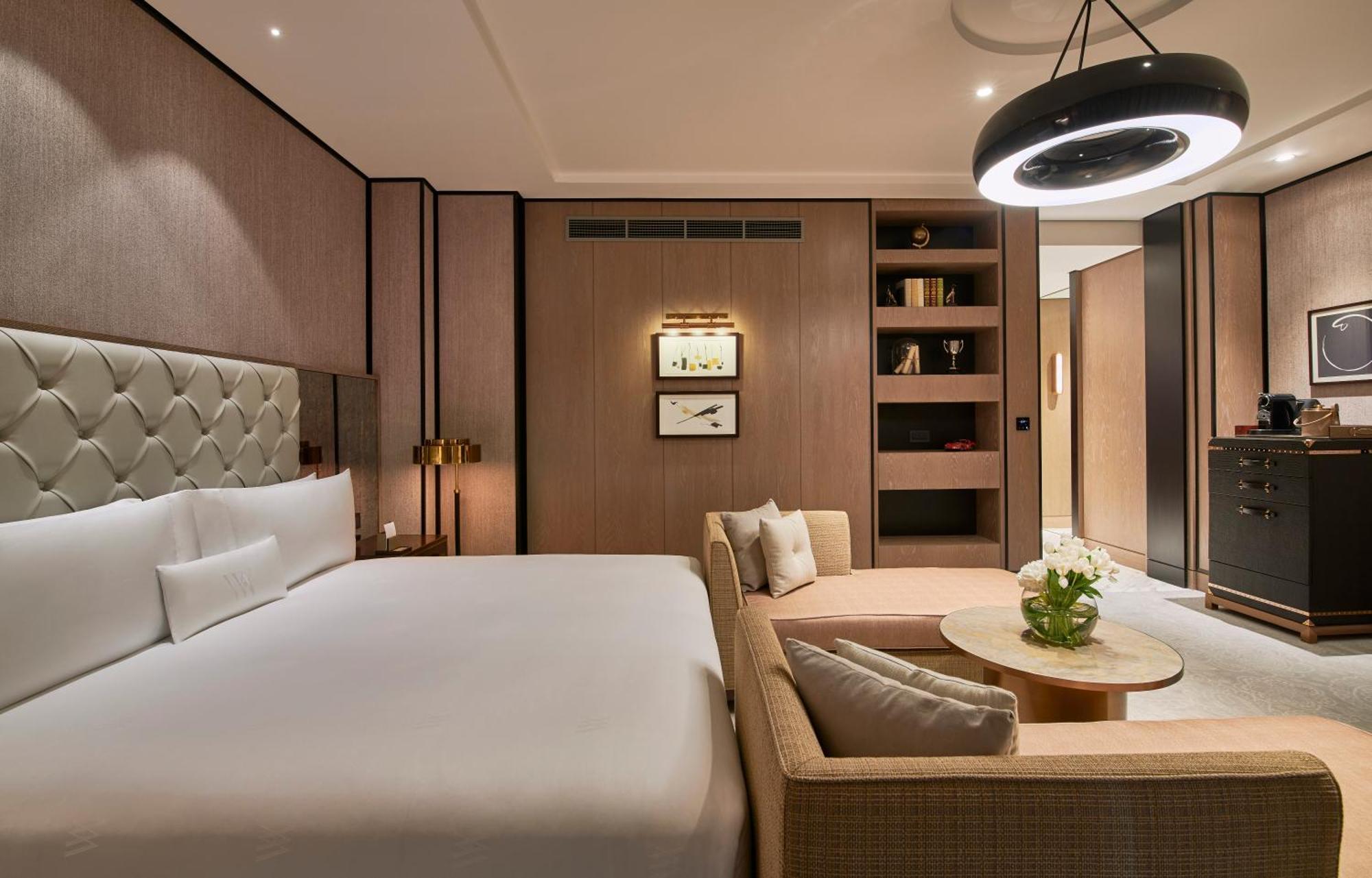 King Grand Deluxe Room DIFC Skyline View