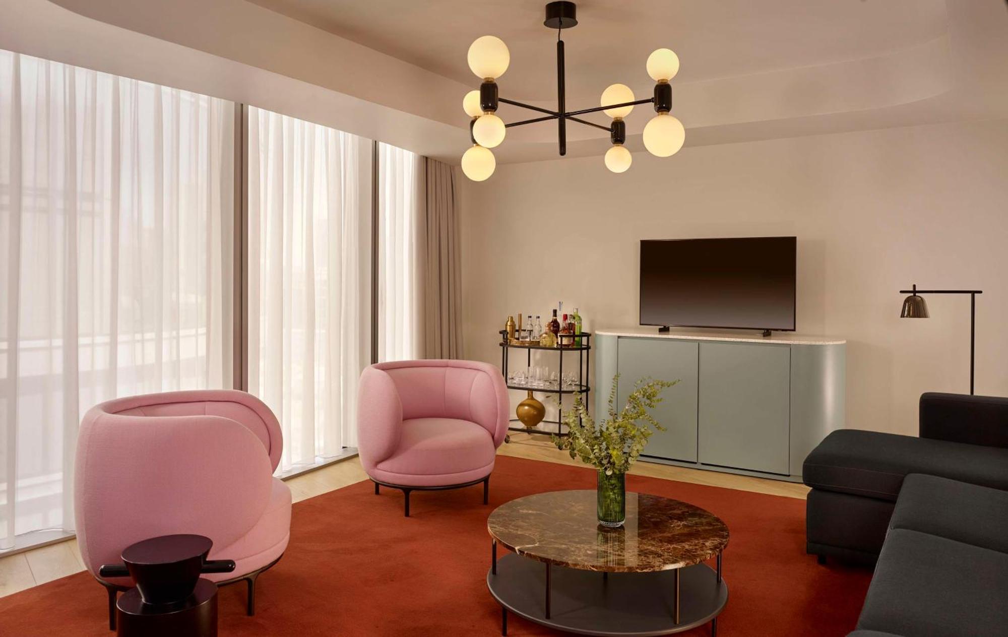 One-Bedroom Suite
