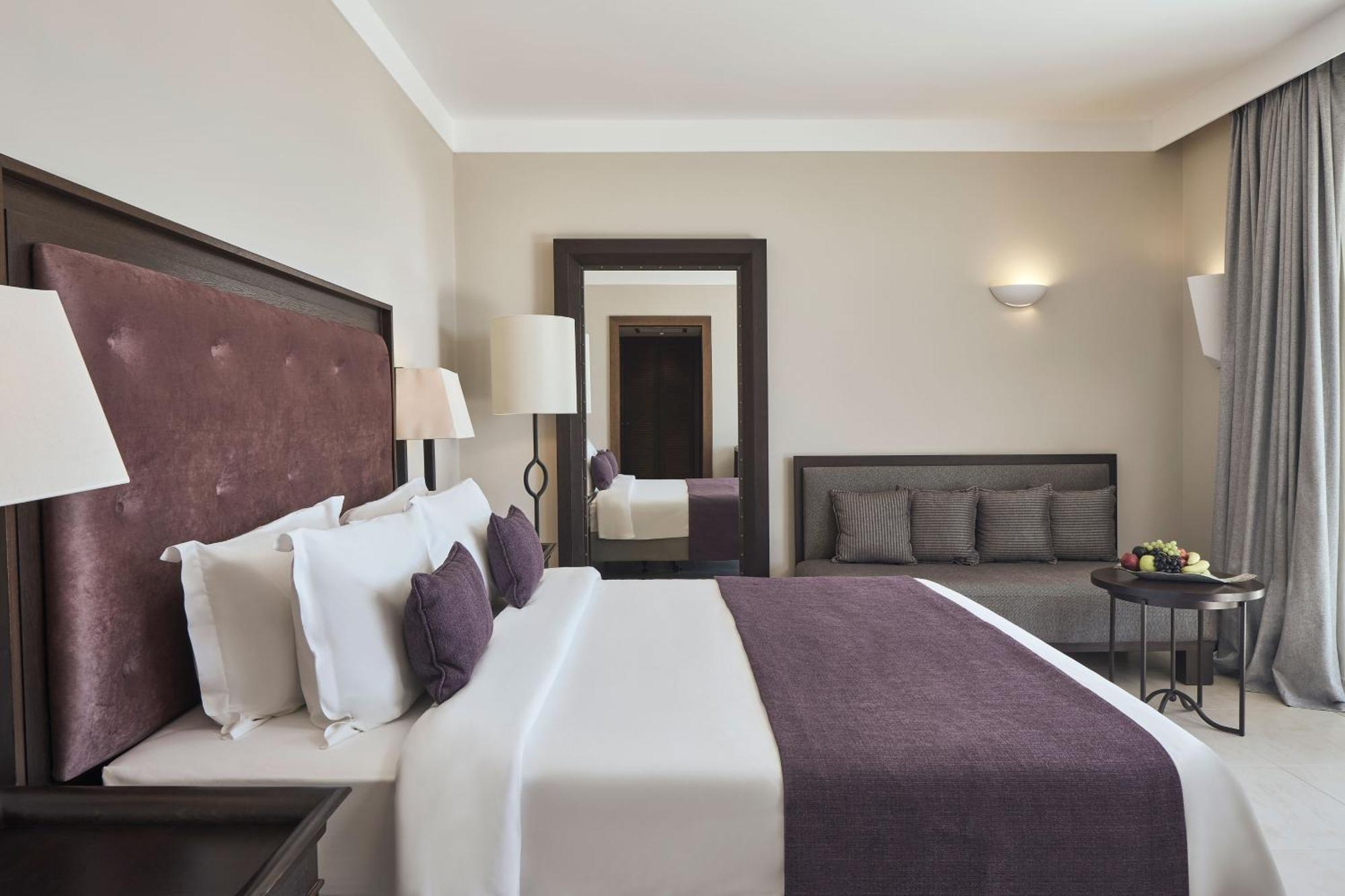 Twin or Double Room Inland View