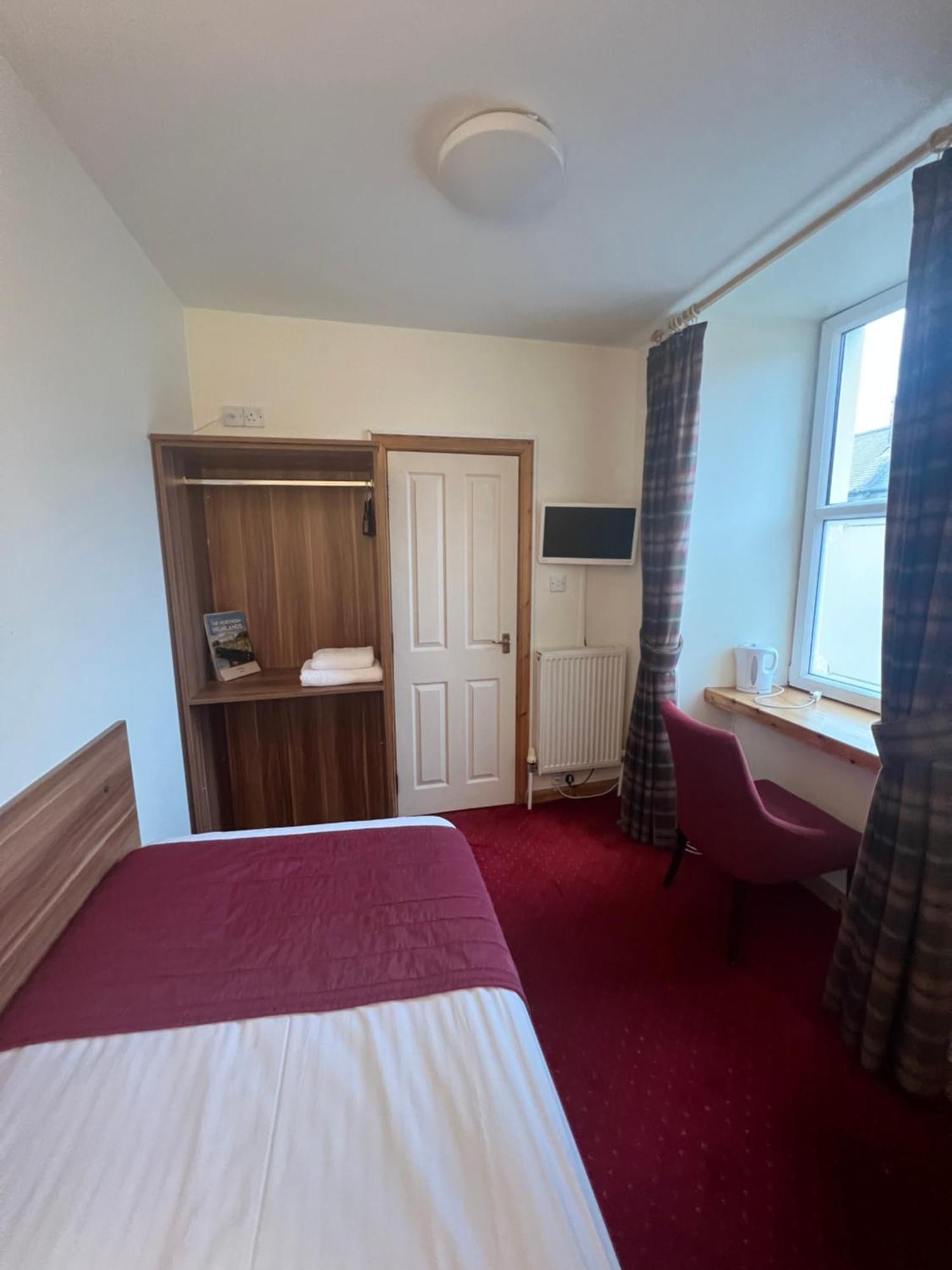 Budget Single Room