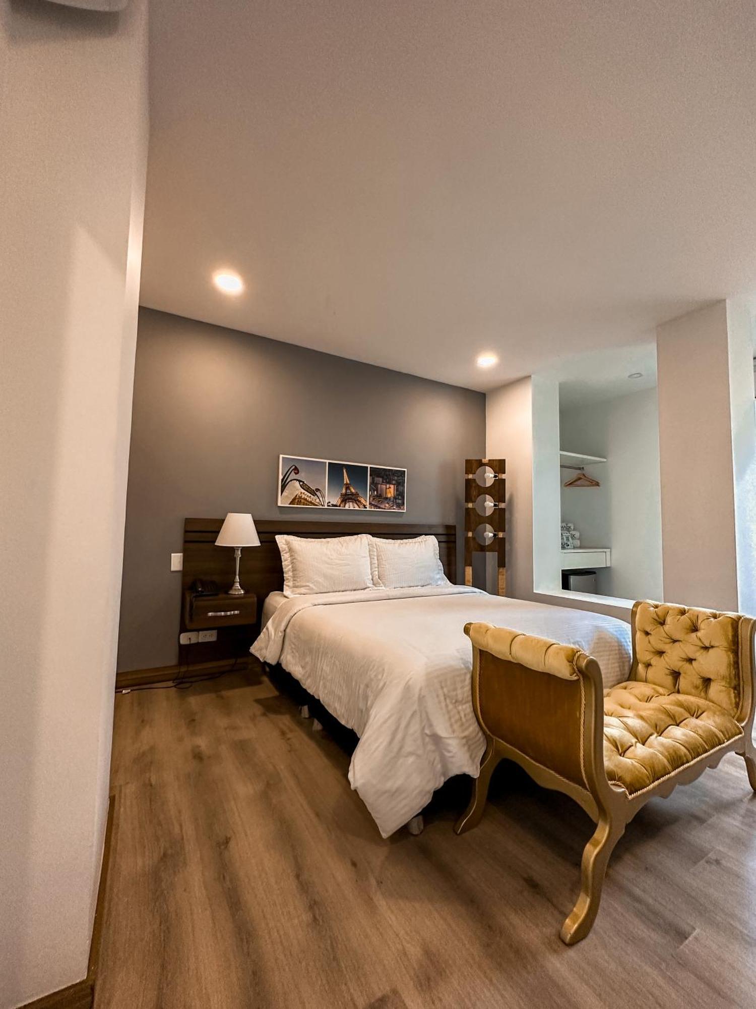 Superior Double Room with Hot Tub,1542622399:JPEG