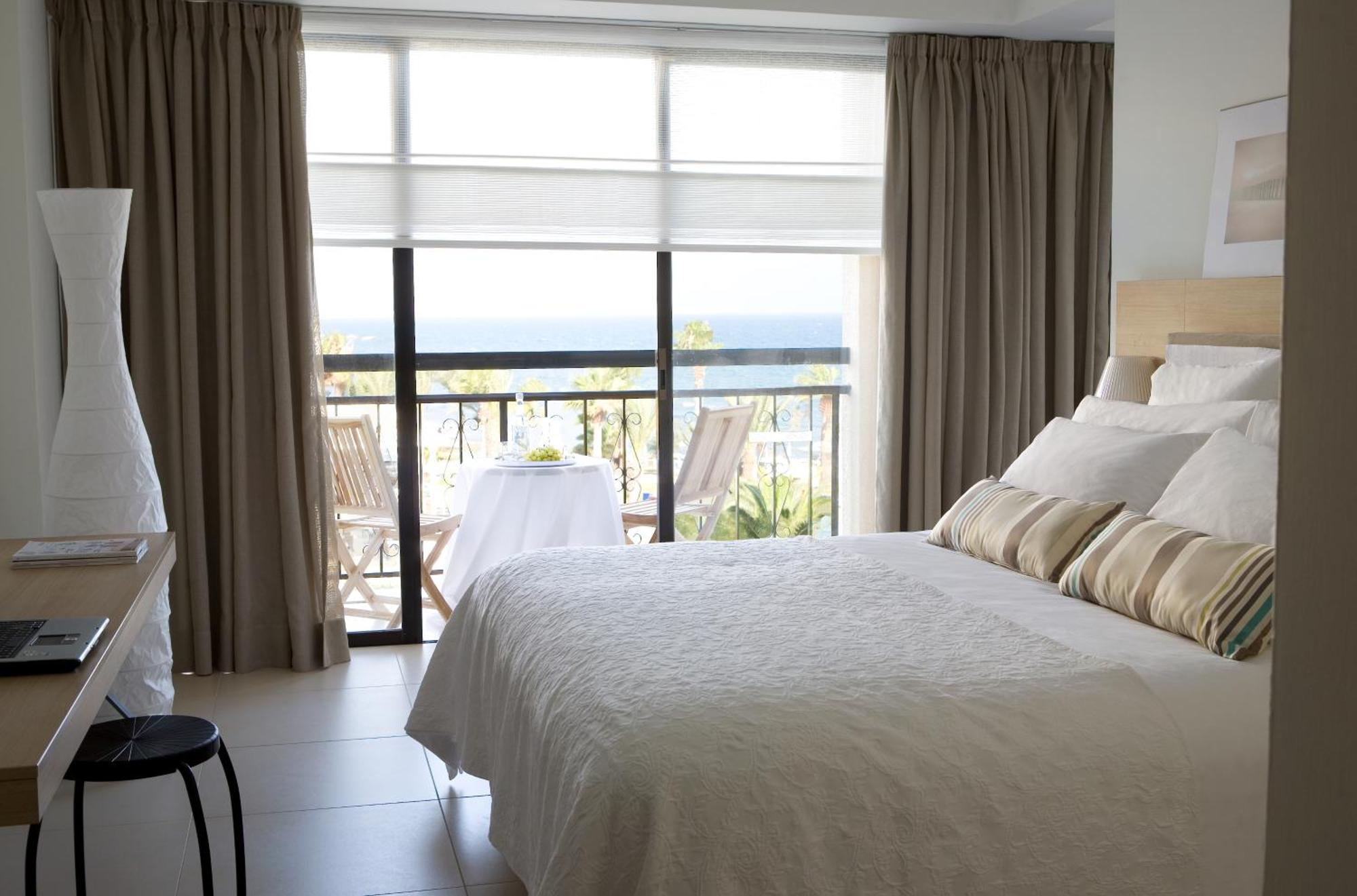 Executive Double or Twin Room Sea View
