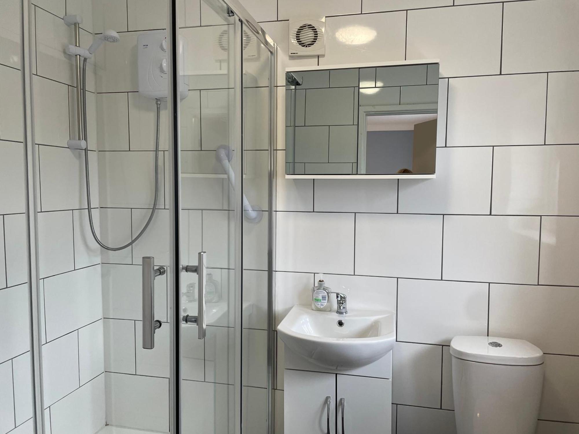Double Room Private Bathroom