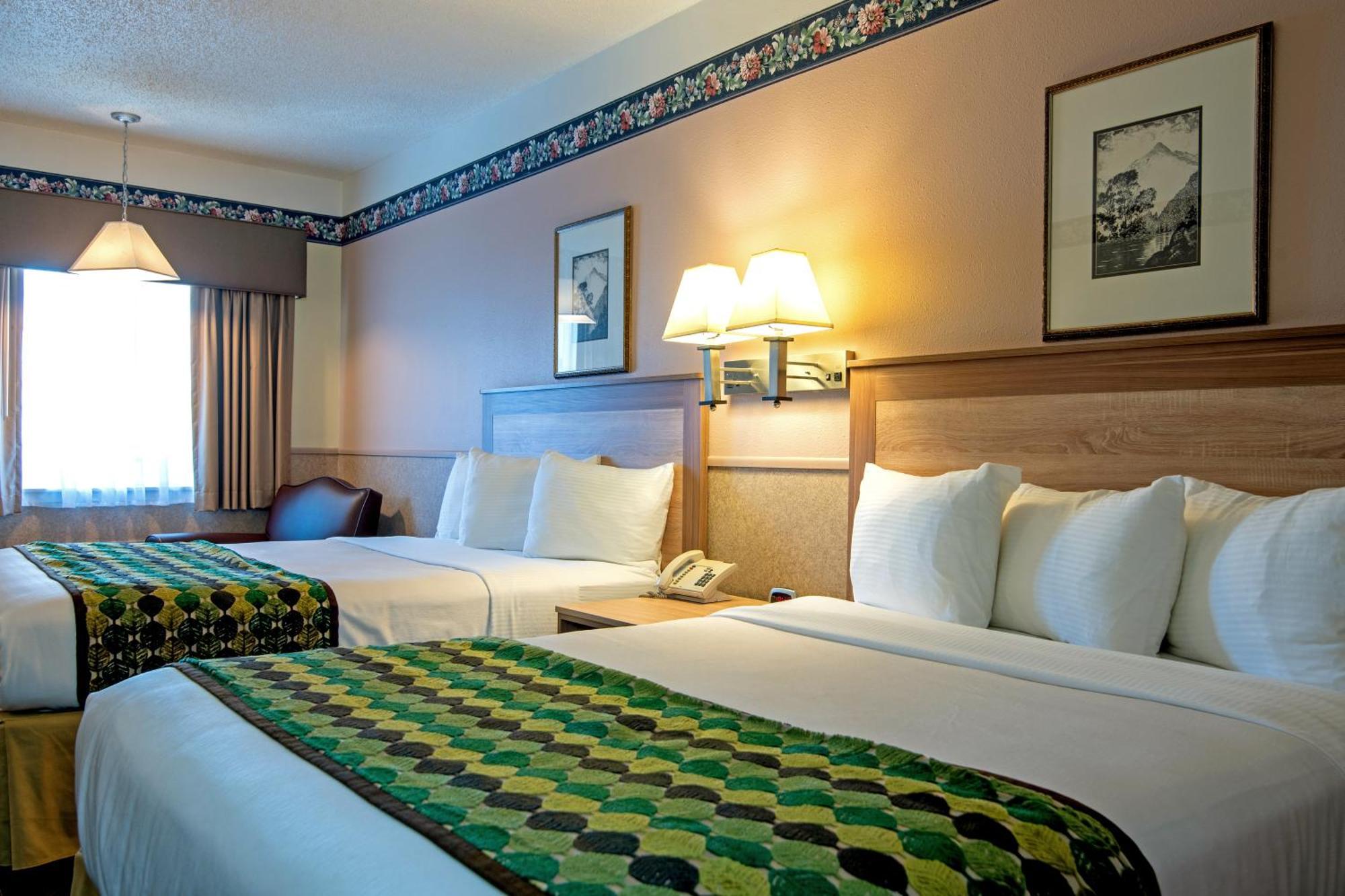 Double Queen Room