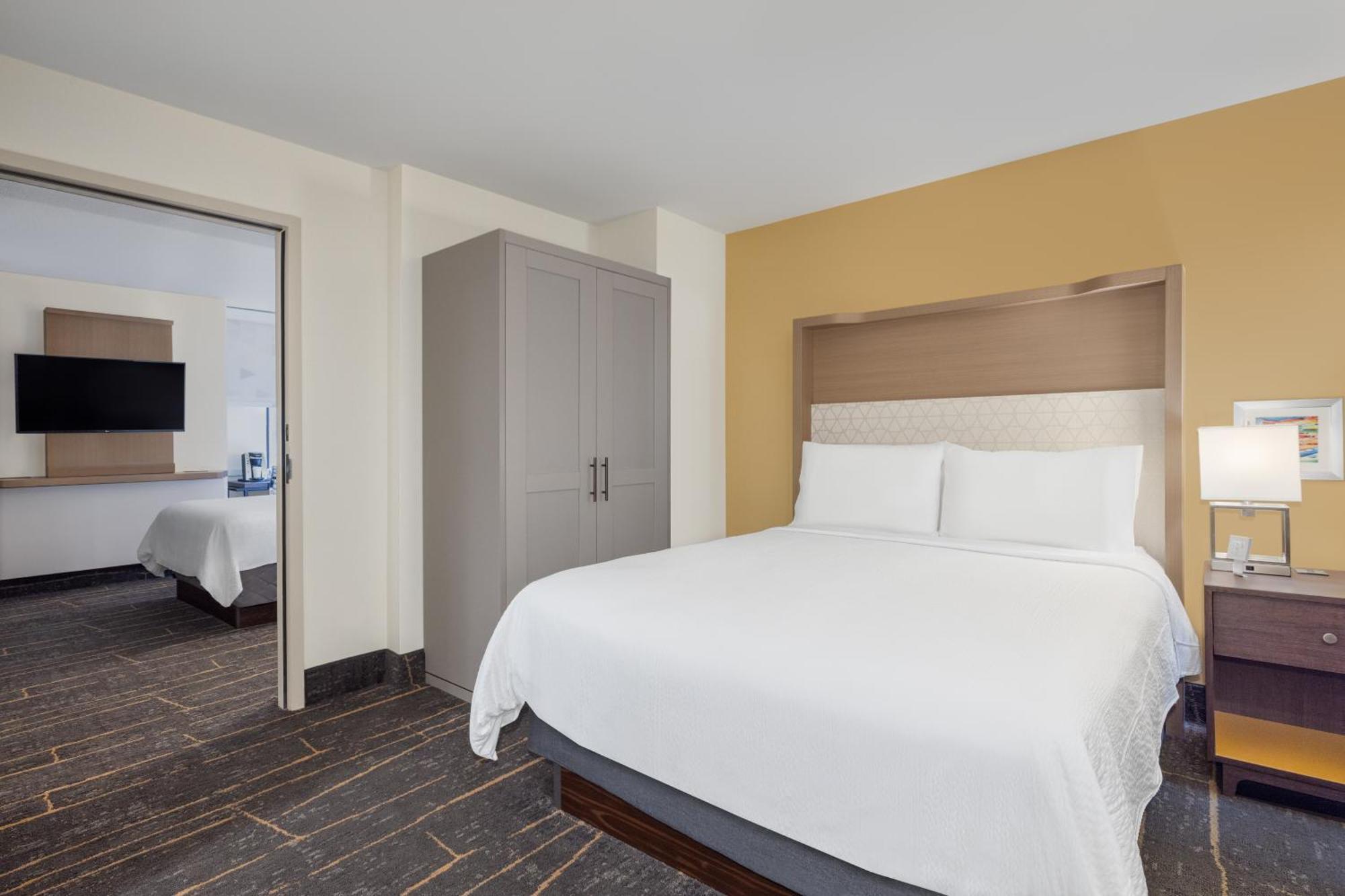 King Suite City View