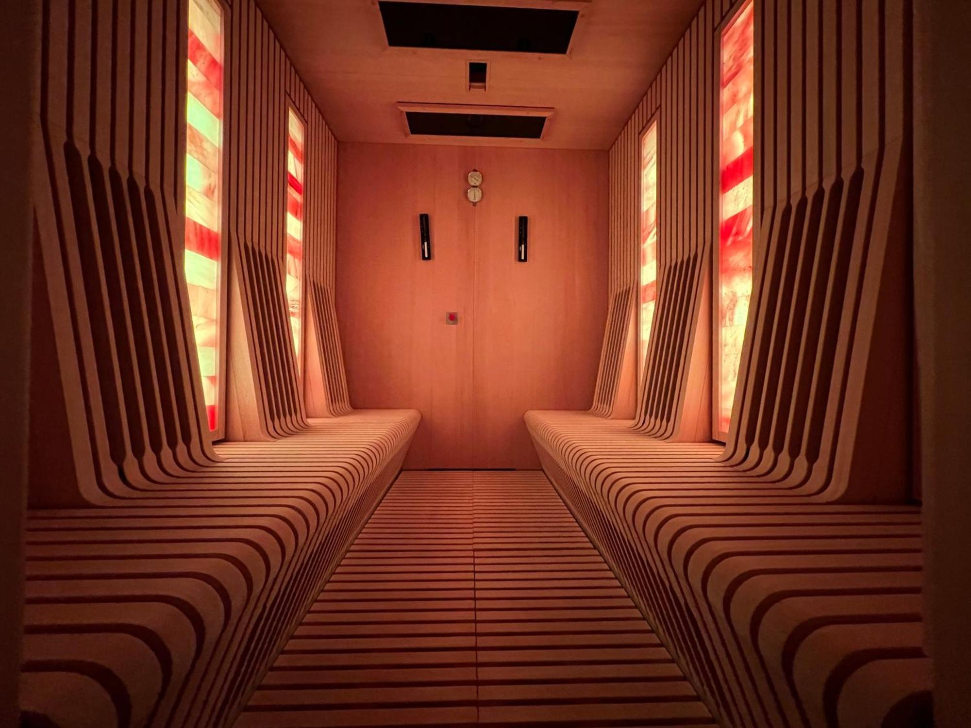 Twin Room Balcony Park View Sauna