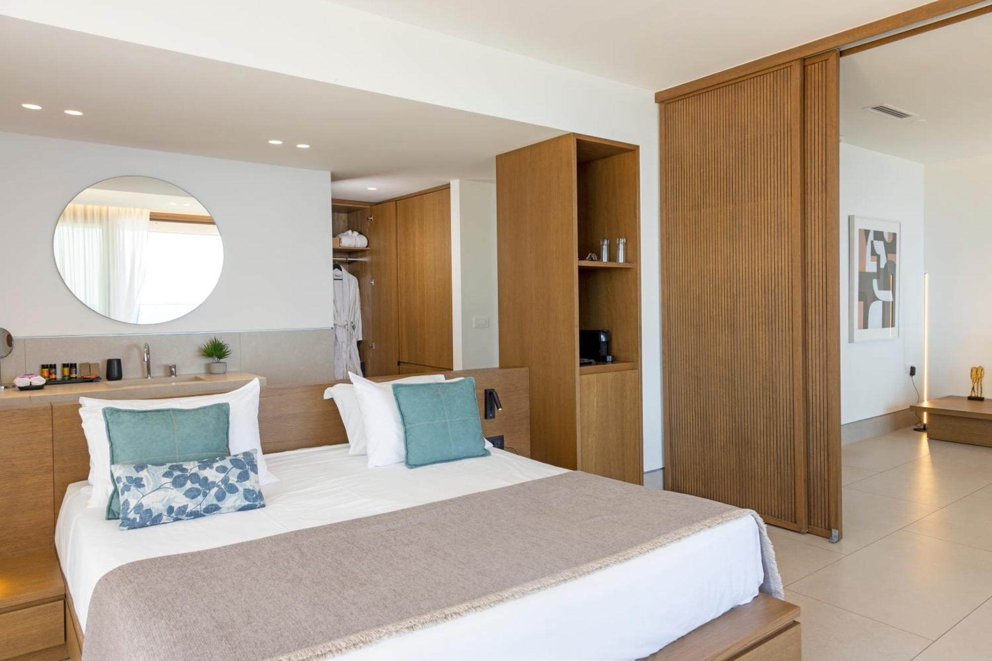 Executive Suite Sea View