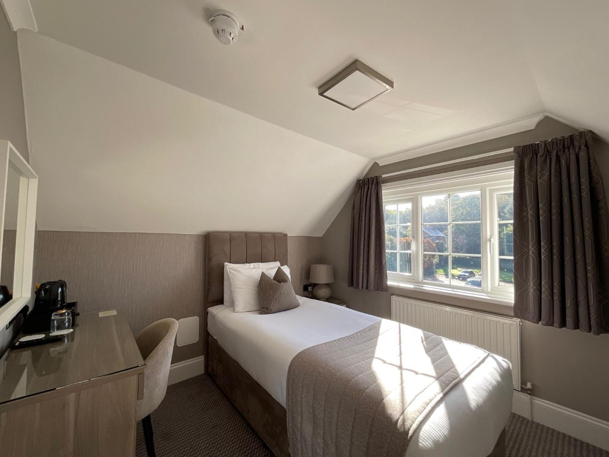Classic Single Room,1239479896:JPEG