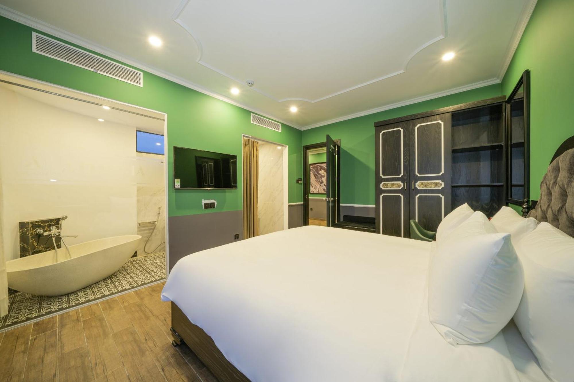 Two-Bedroom Apartment - Free Shuttle Car to Hoi An Old Town