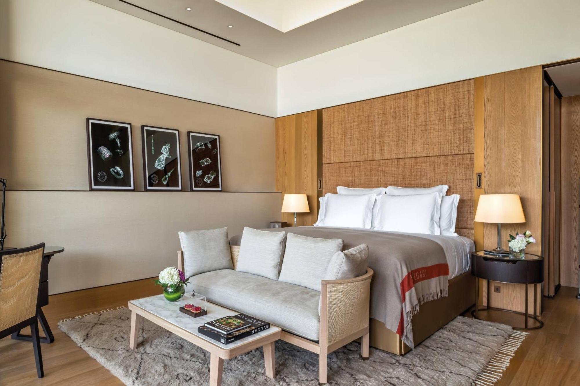 Superior Zimmer mit Kingsize-Bett und Balkon