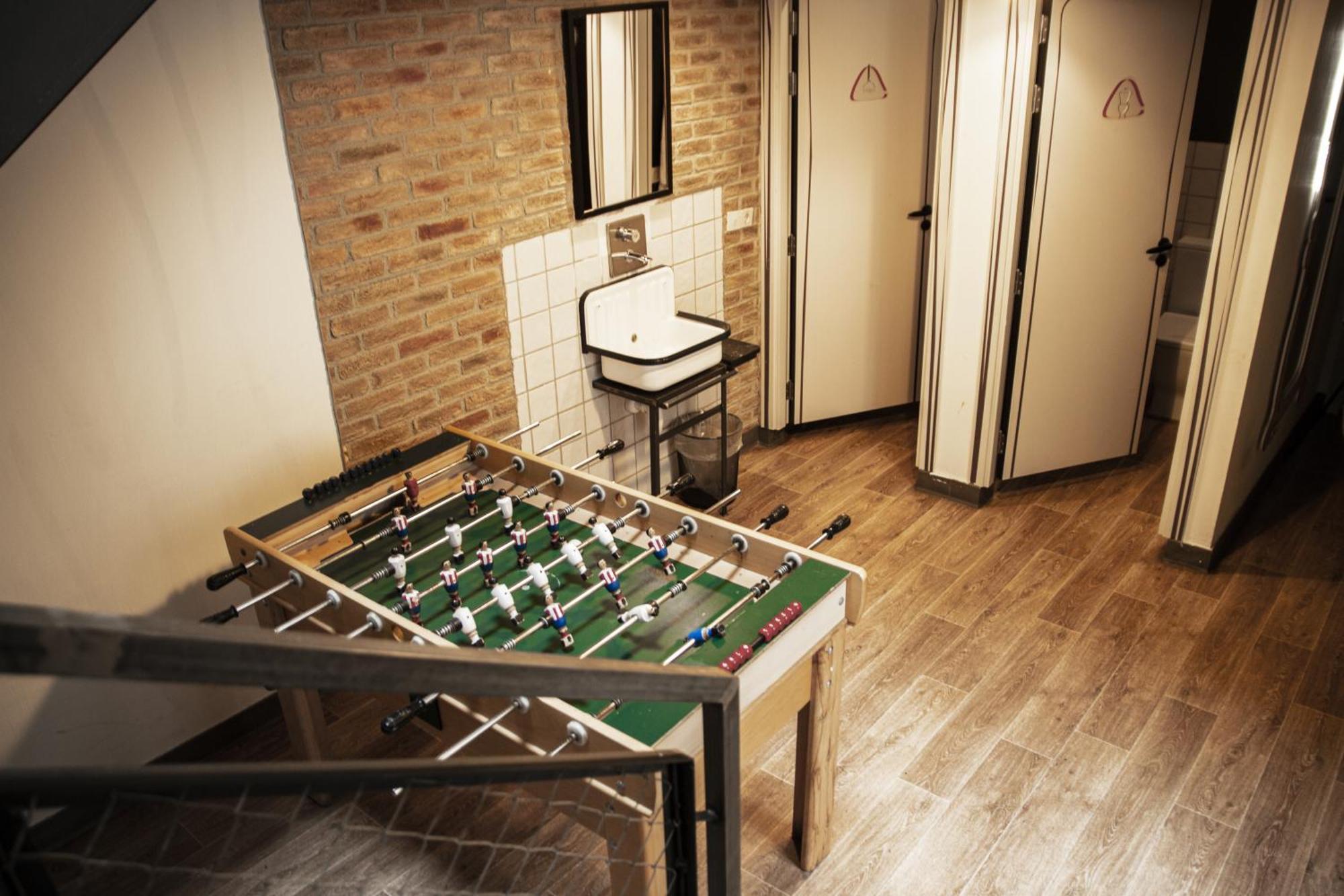 Bed 11-Bed Mixed Duplex Dormitory Room Private Bathroom