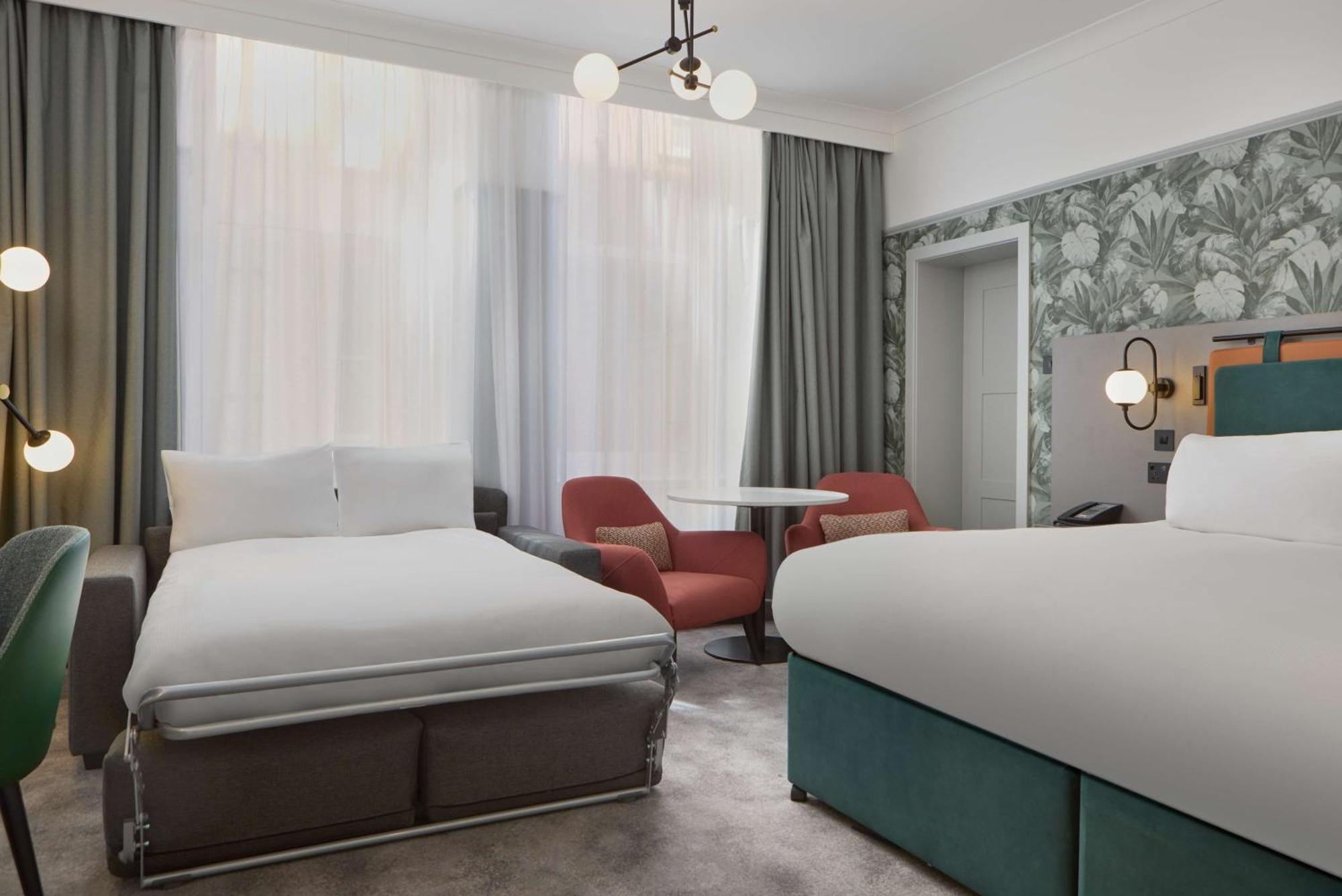 Superior King Room with Sofa Bed,1544826571:JPEG