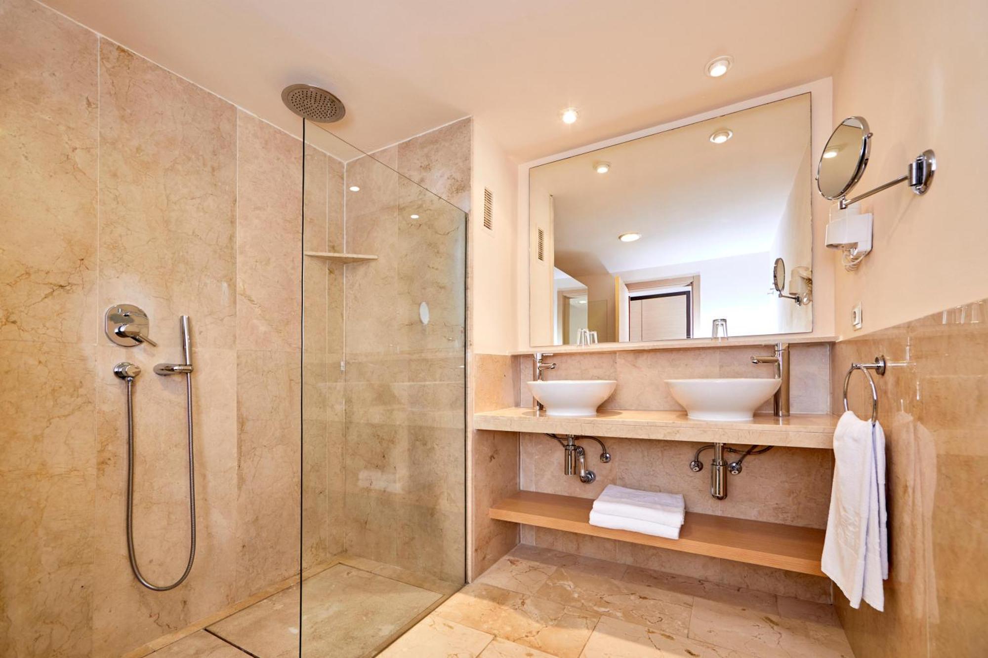 One-Bedroom Park Suite