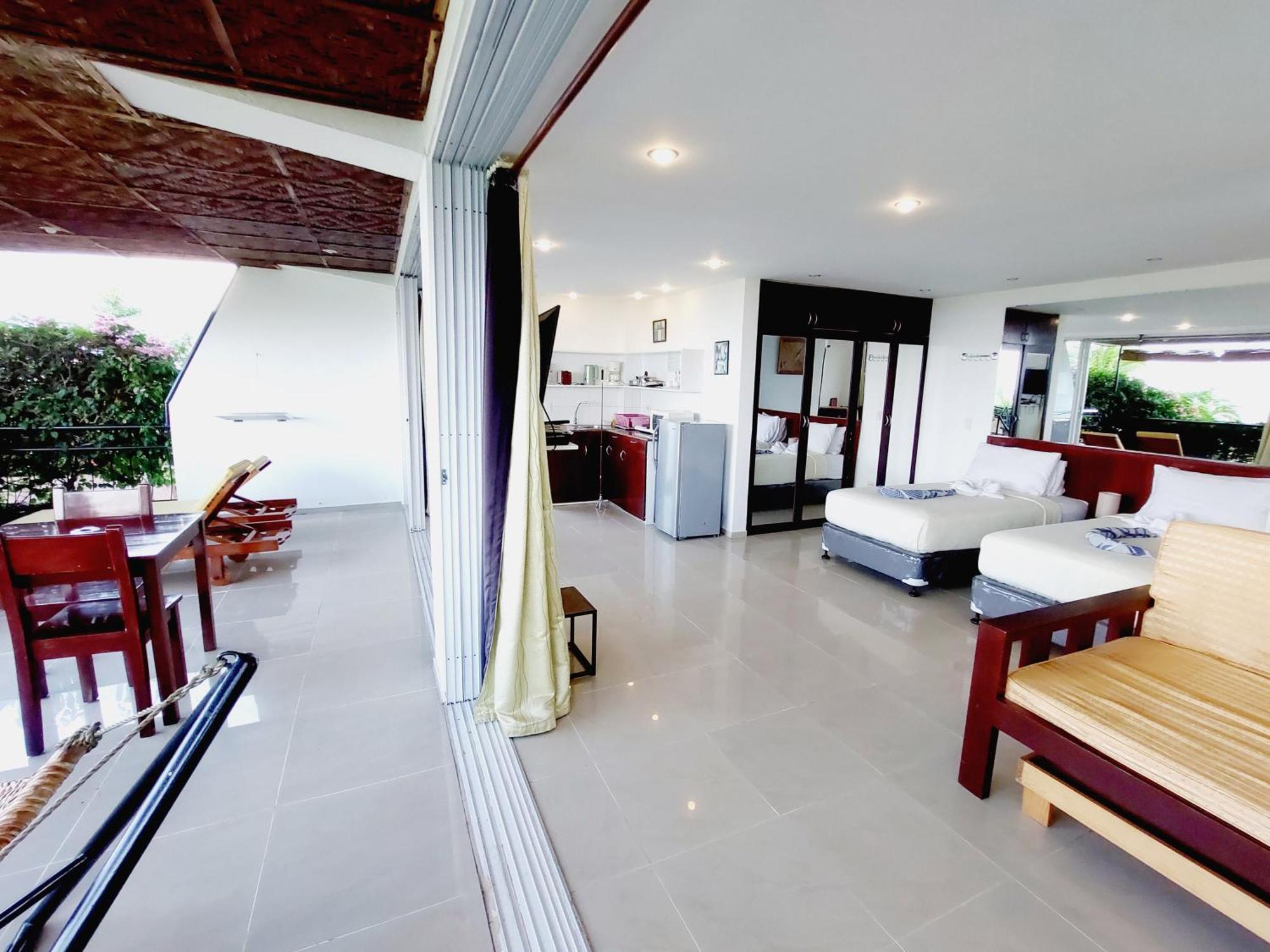 Deluxe Apartment
