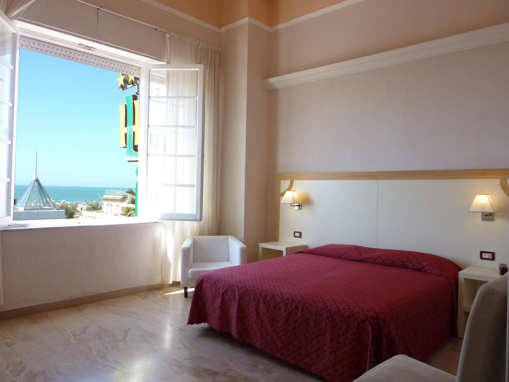 Double or Twin Room Sea View