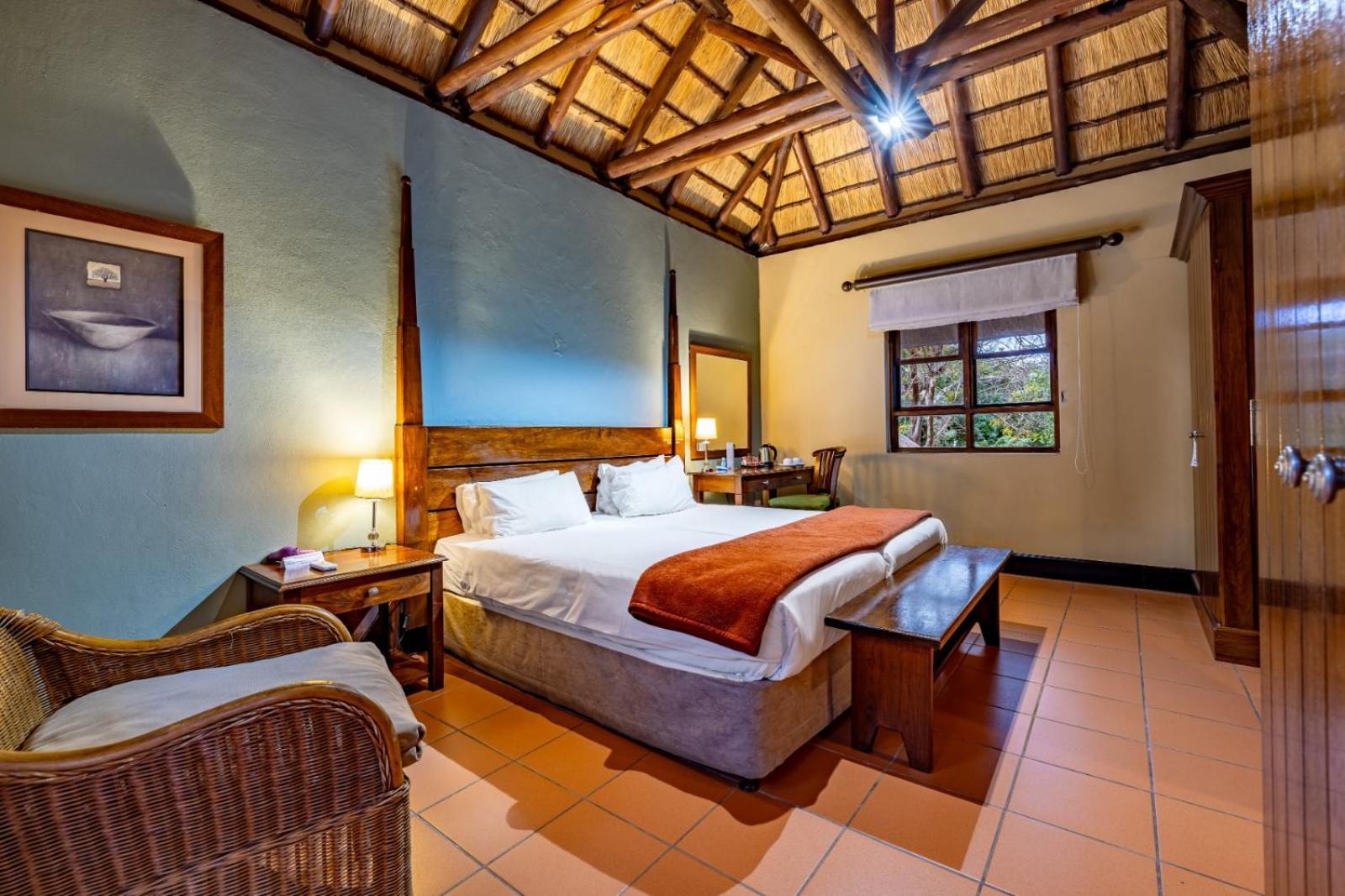 Twin Classic Room