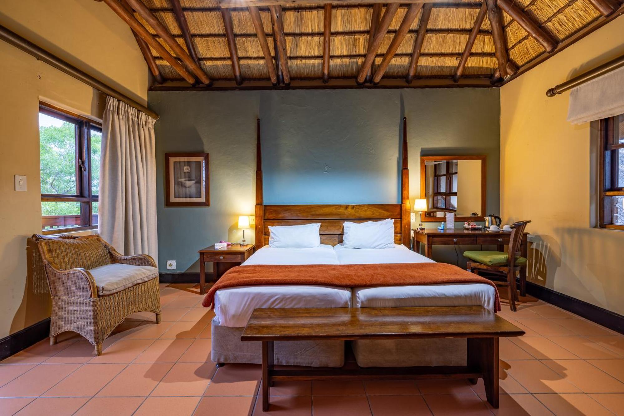 Twin Classic Room