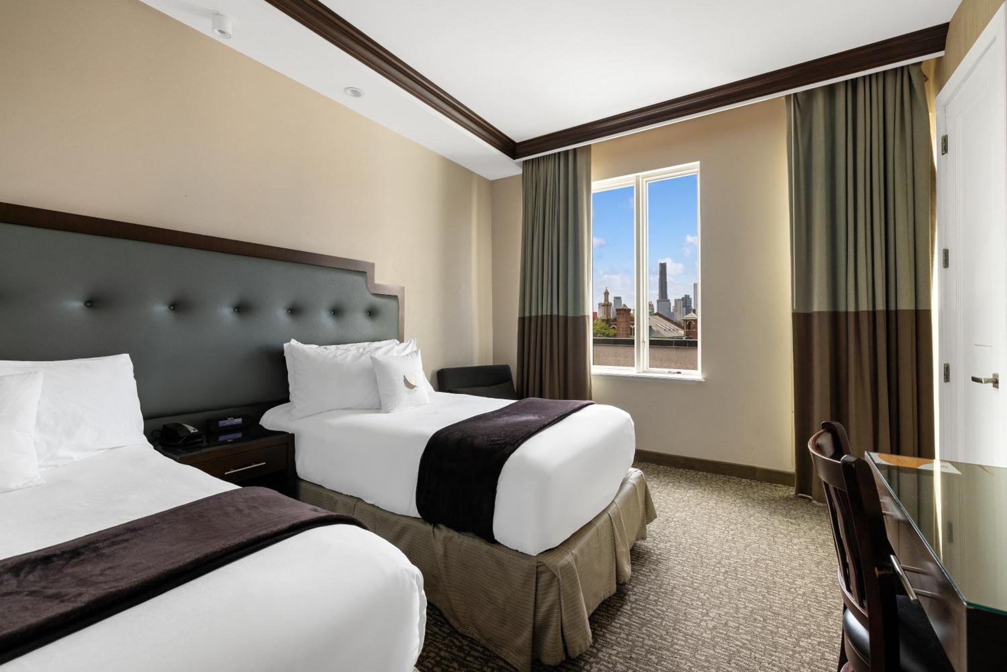 One-Bedroom Suite Two Twin Beds Non-Smoking