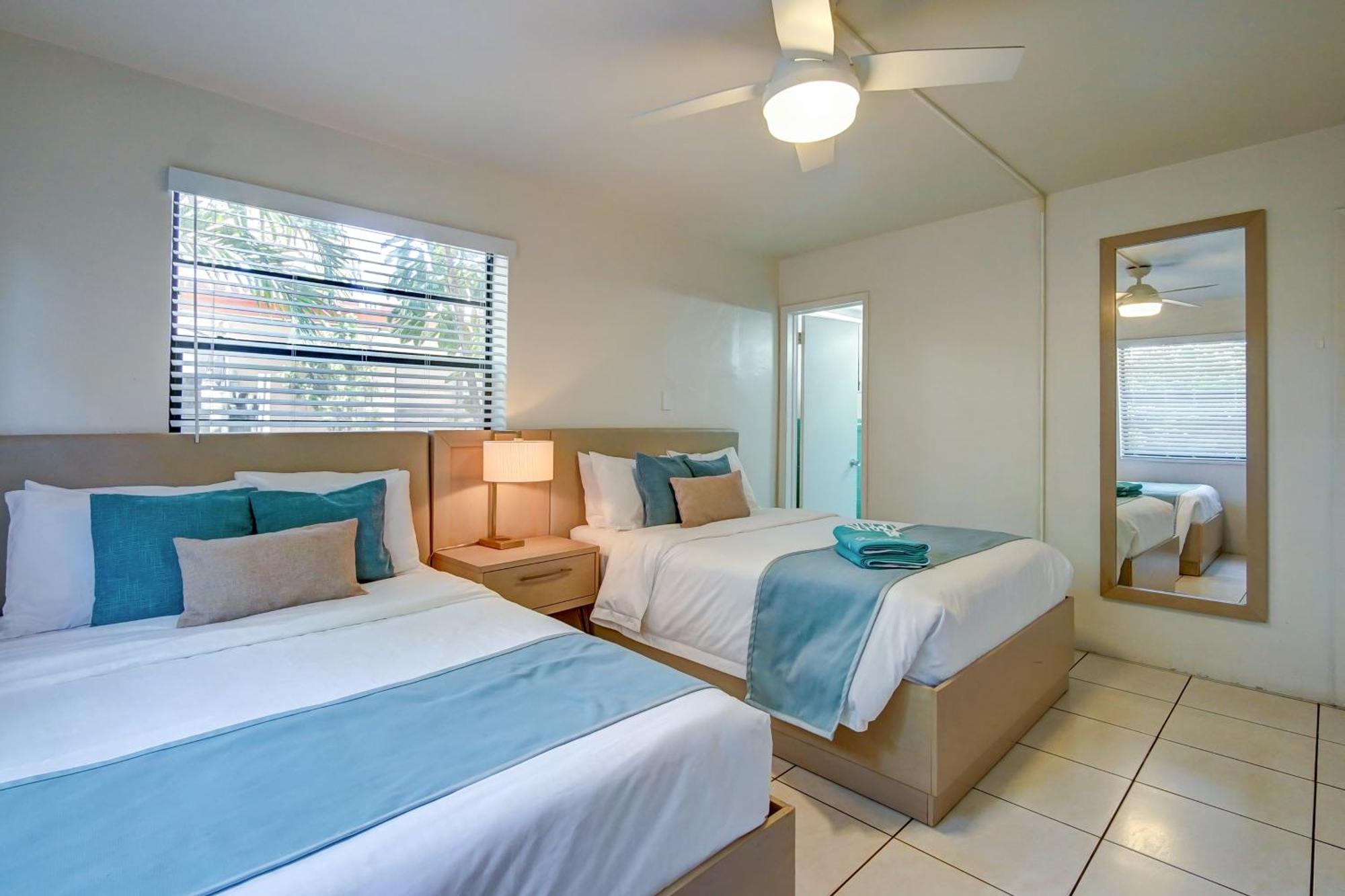 One-Bedroom Apartment Two Full Beds