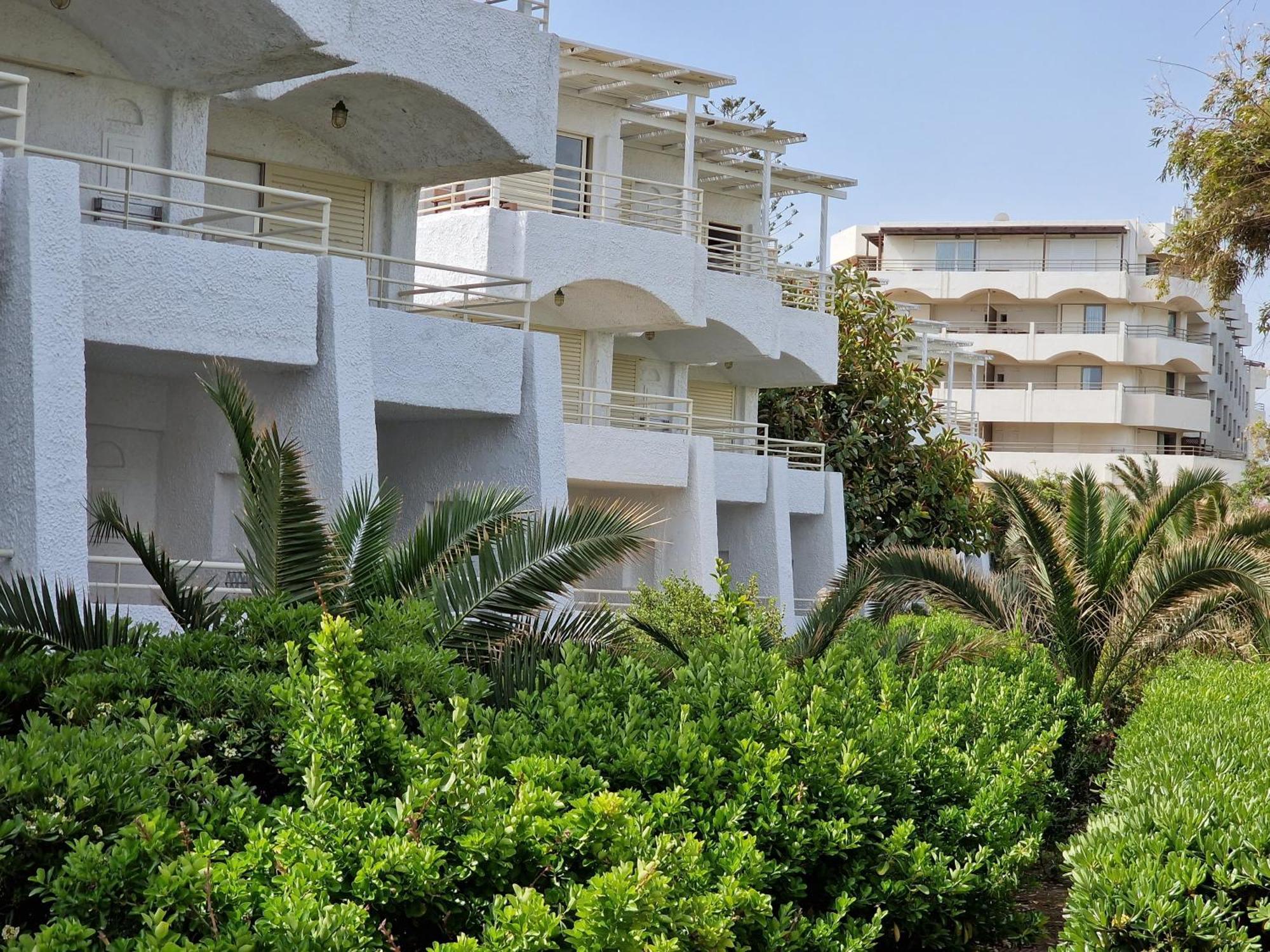 Double or Twin Room Garden View