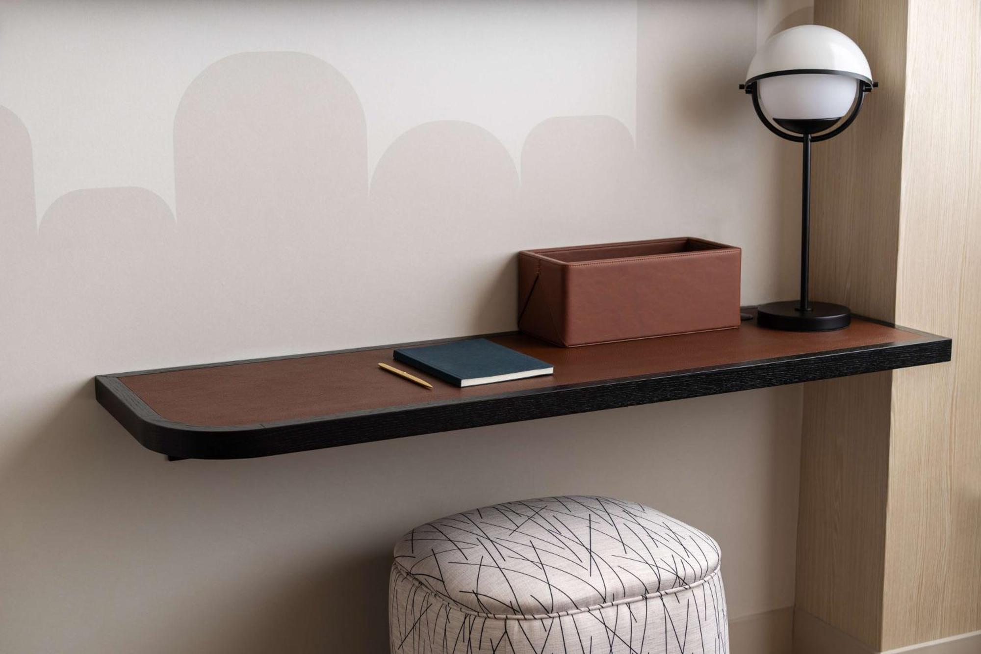 Queen Room City View Wall Bed