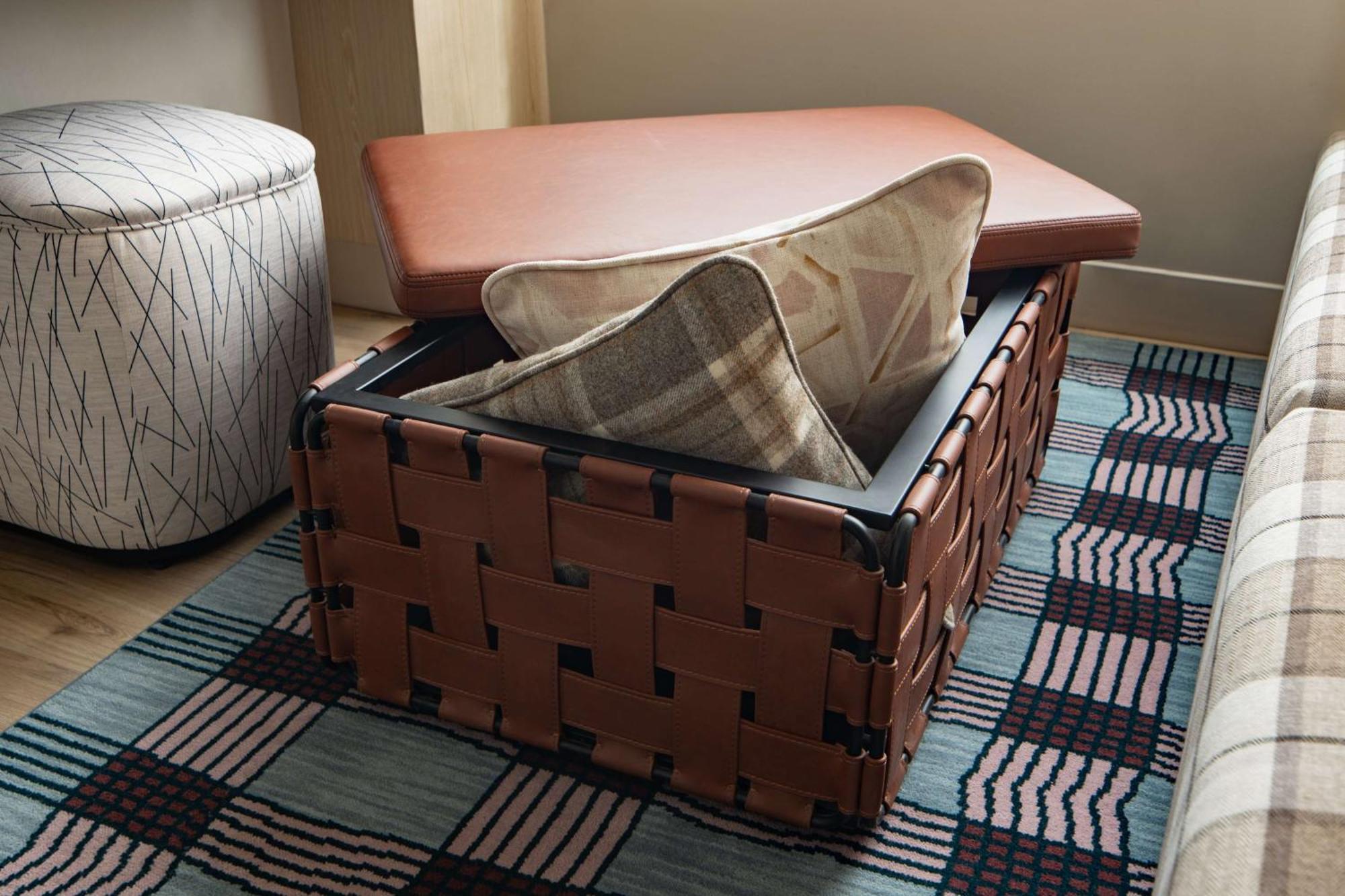 Queen Room City View Wall Bed
