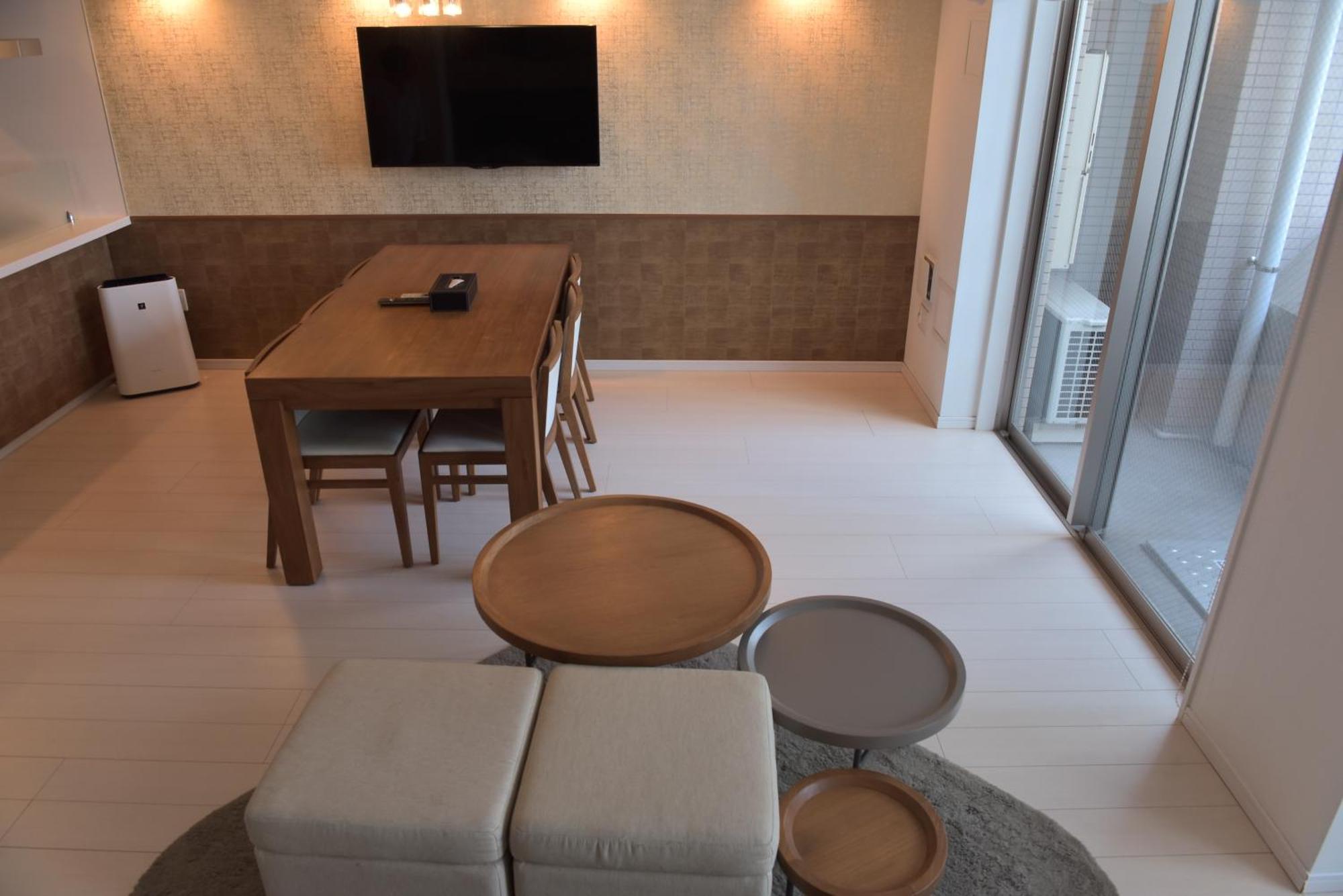 Quadruple Room Dining Room