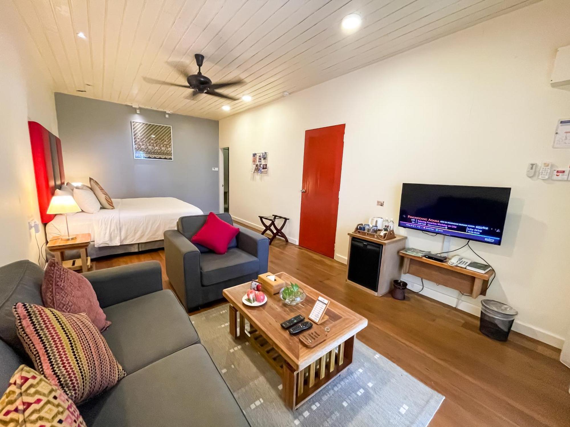 Beach Suite King Return Boat Transfer