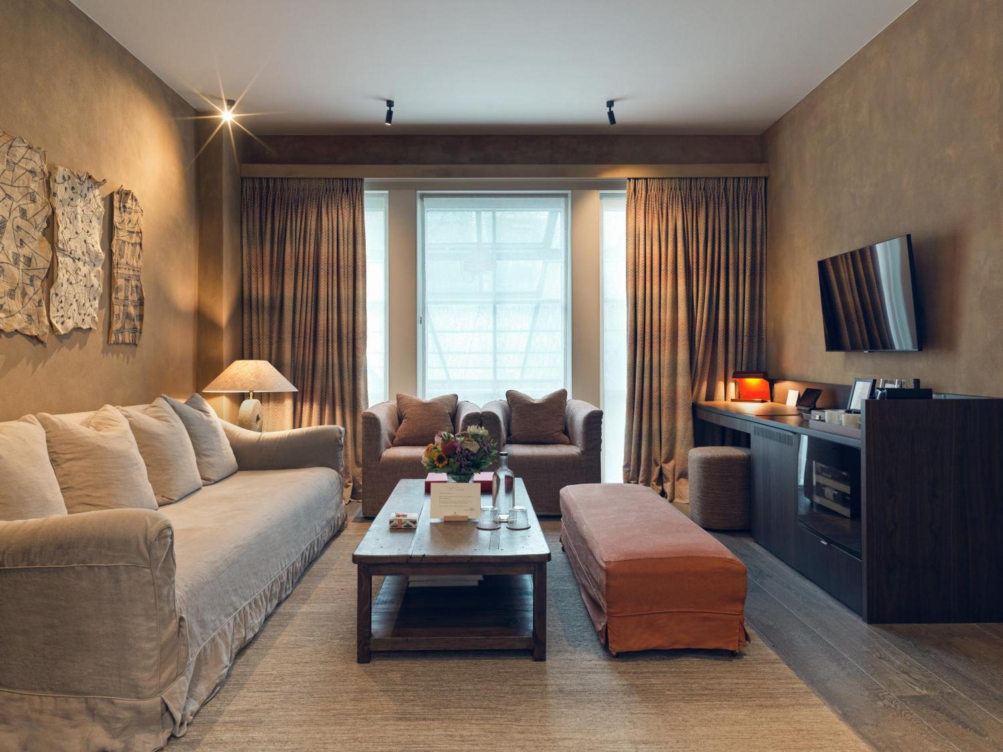 Suite