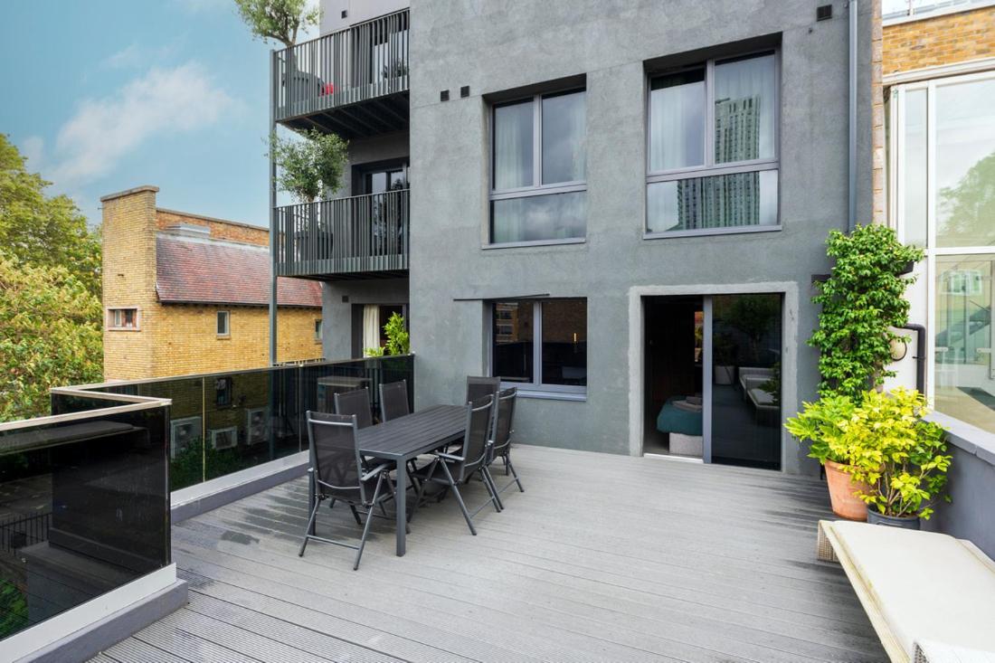 Apartment Terrace