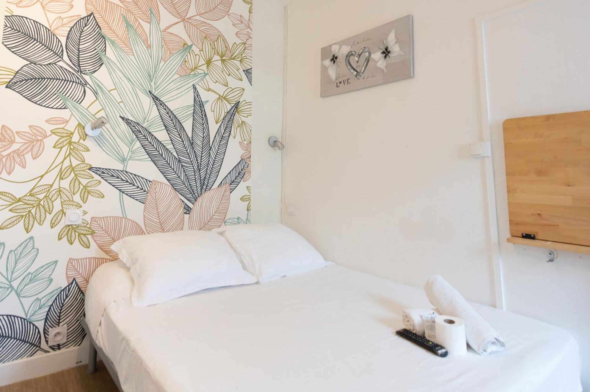 Double Room,1344690794:JPEG