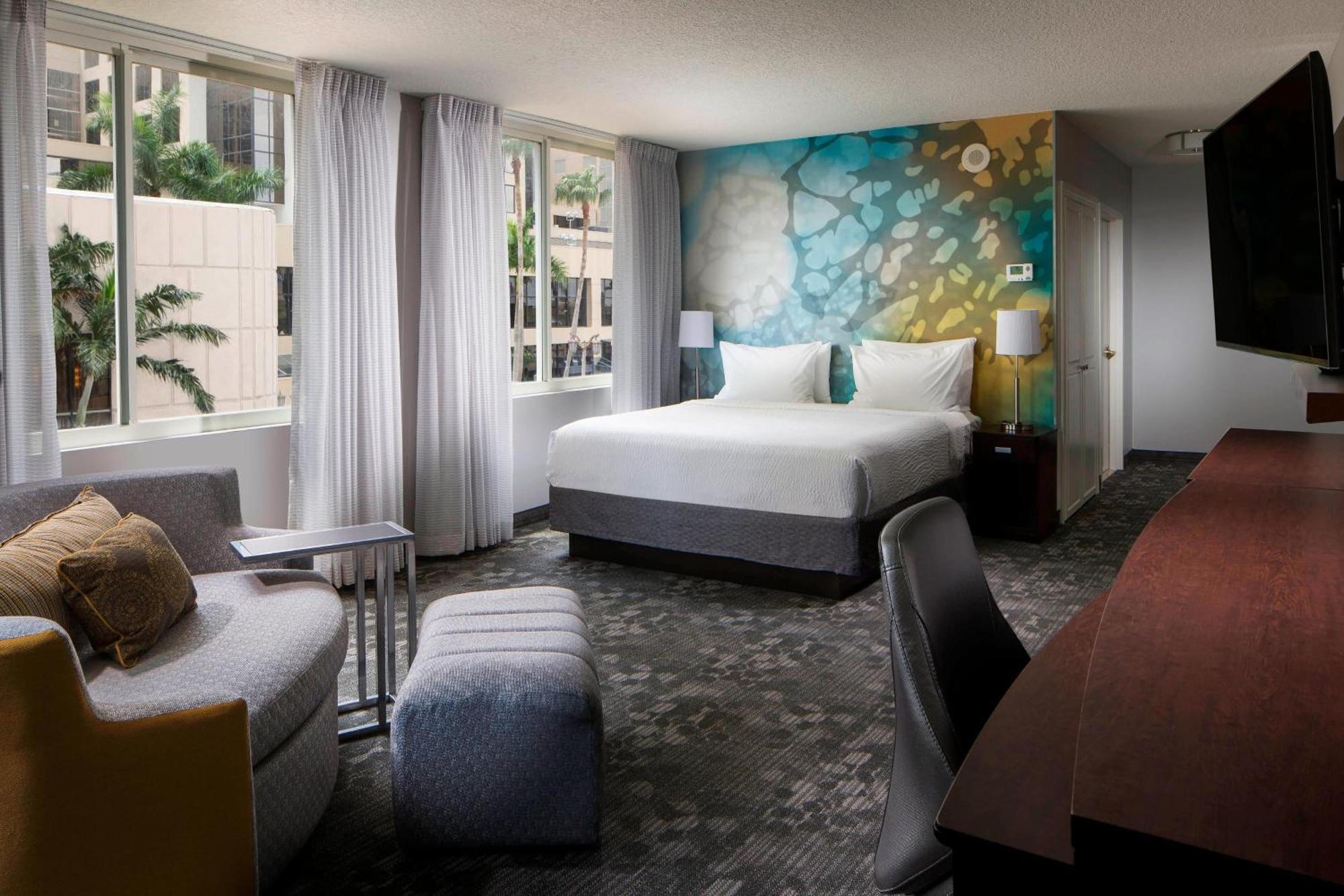 Executive King Room with Sofa Bed,1616424553:JPEG