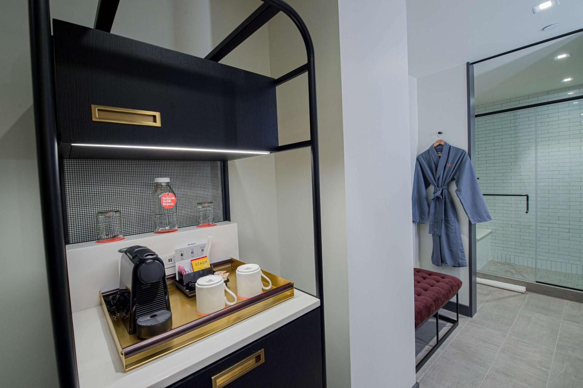 Deluxe Zimmer mit Kingsize-Bett