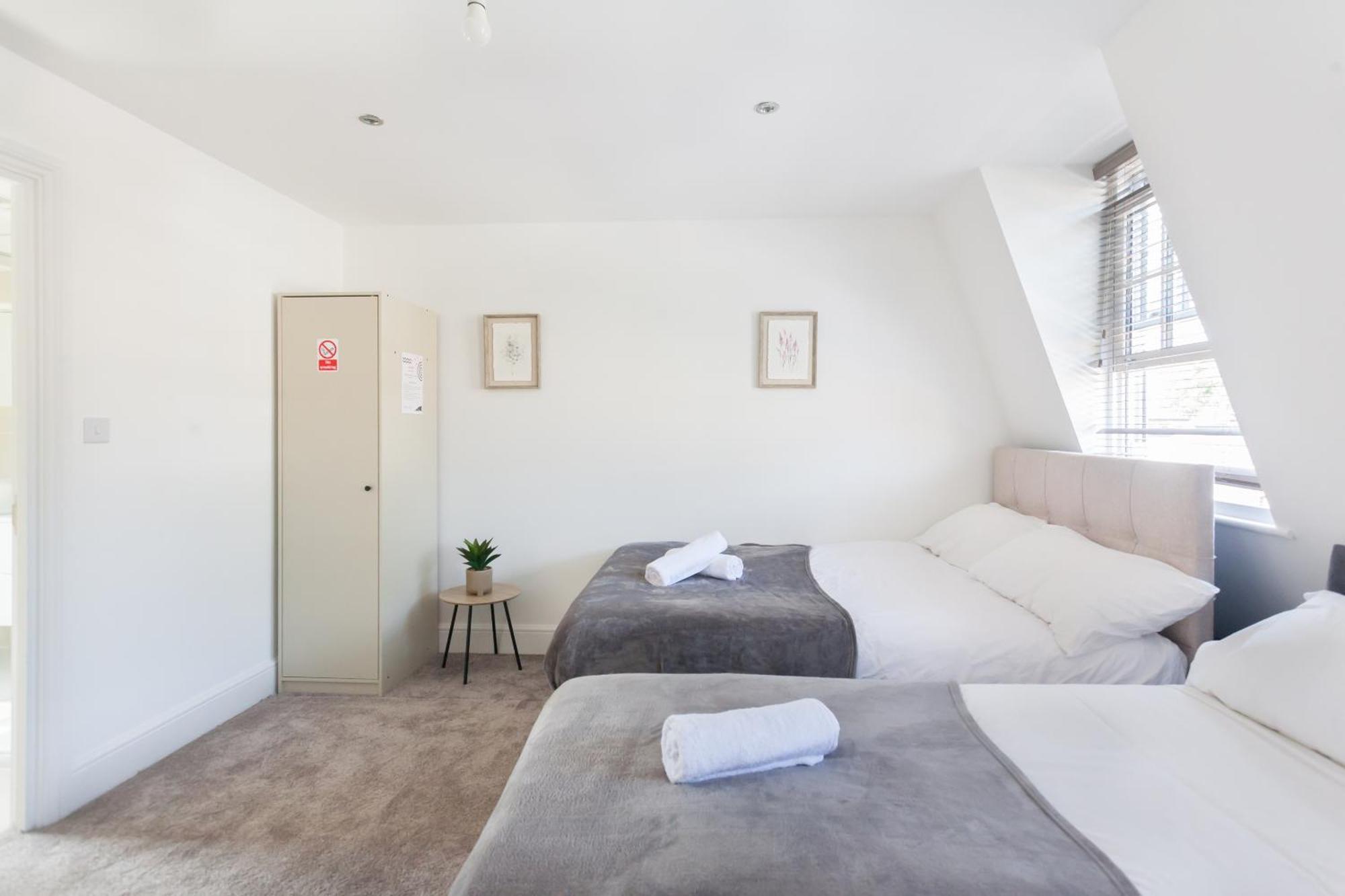 Quadruple Room Private Bathroom