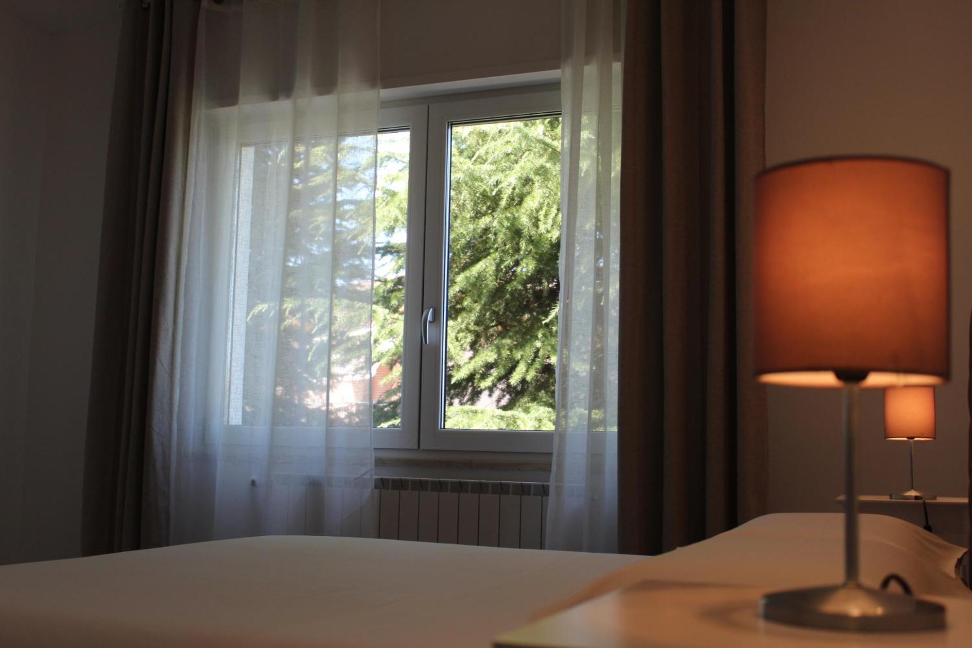 Double Room Private Bathroom