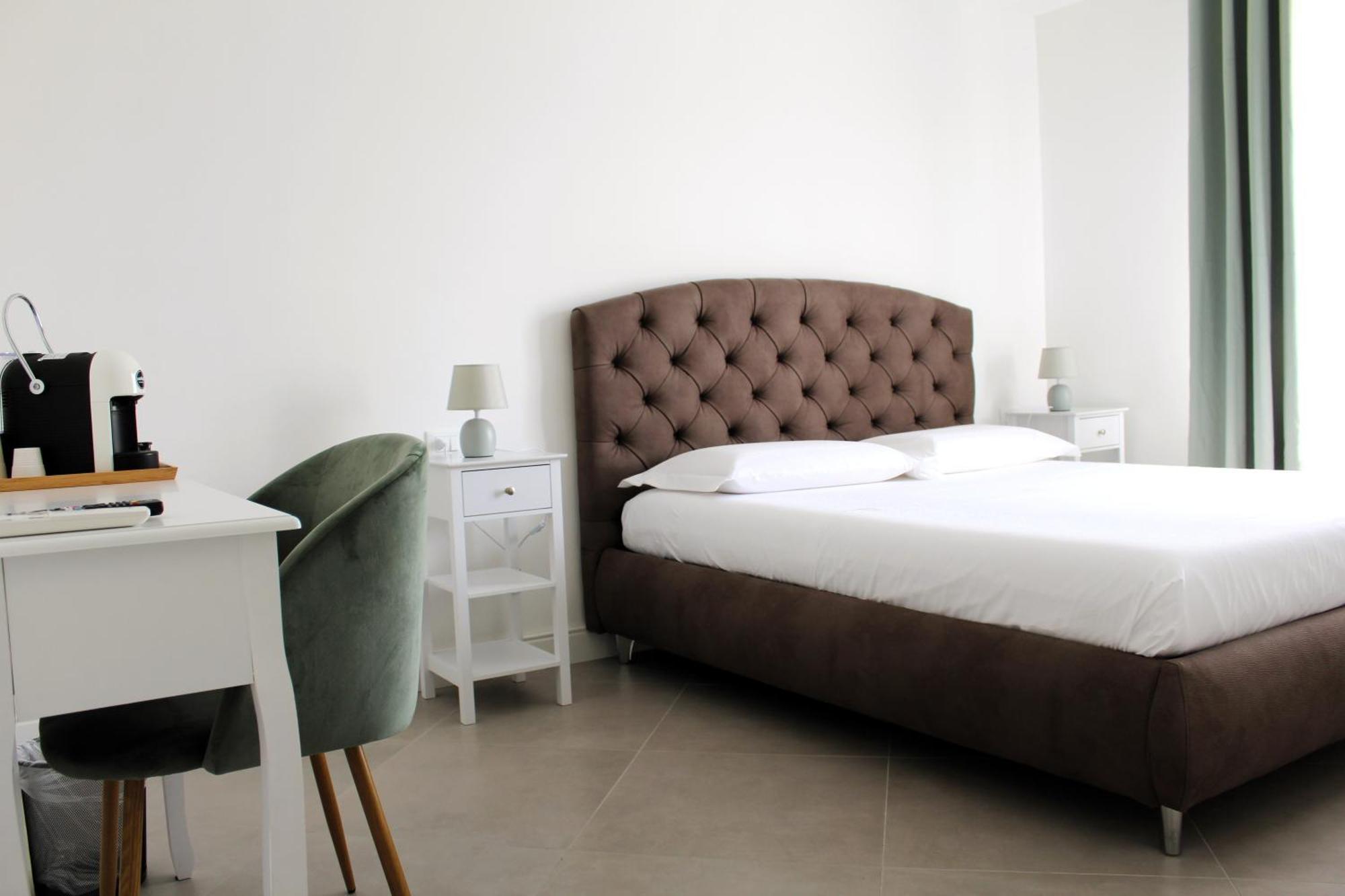 Double Room Private Bathroom