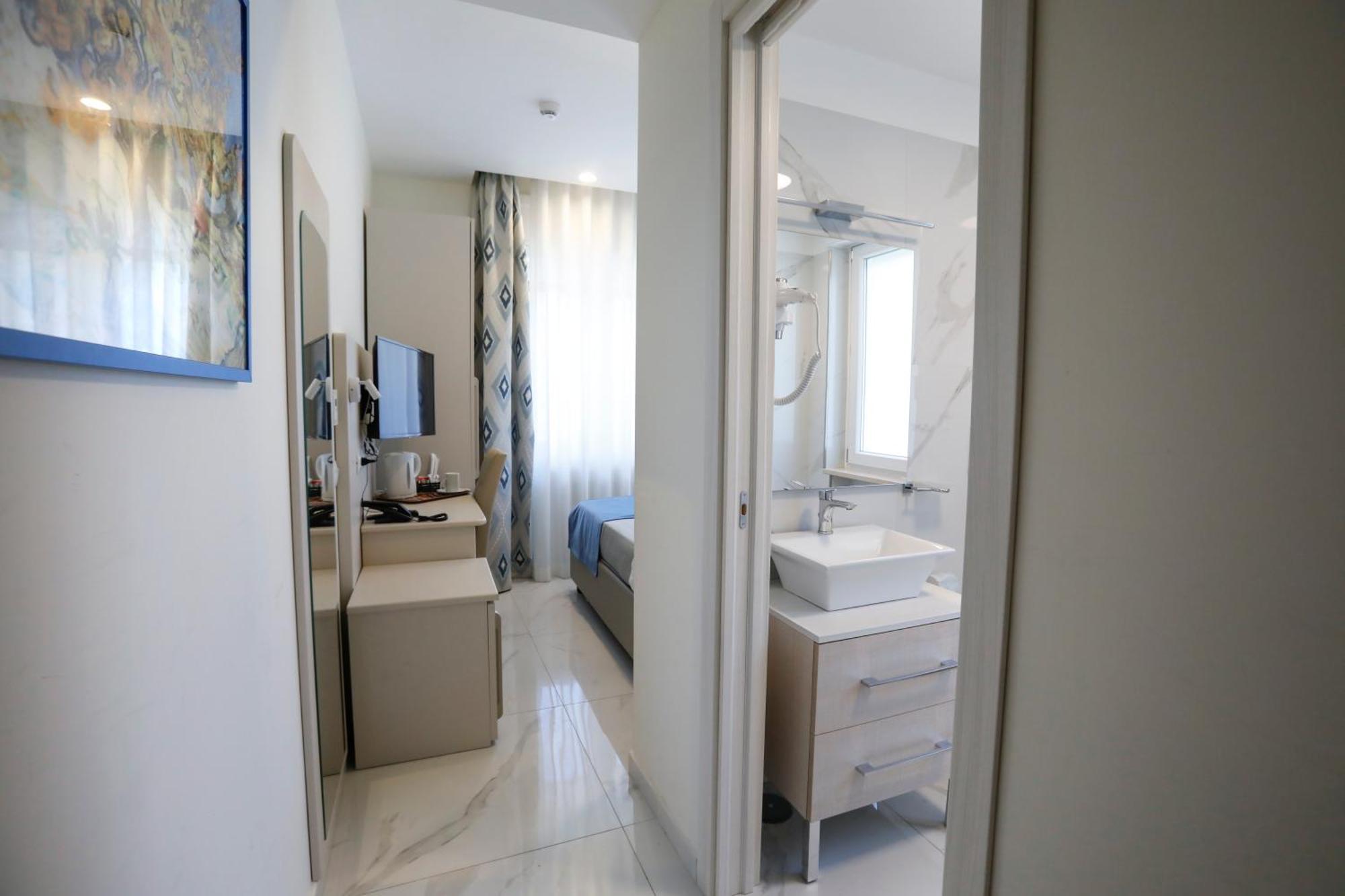 Habitación Individual Pequeña
