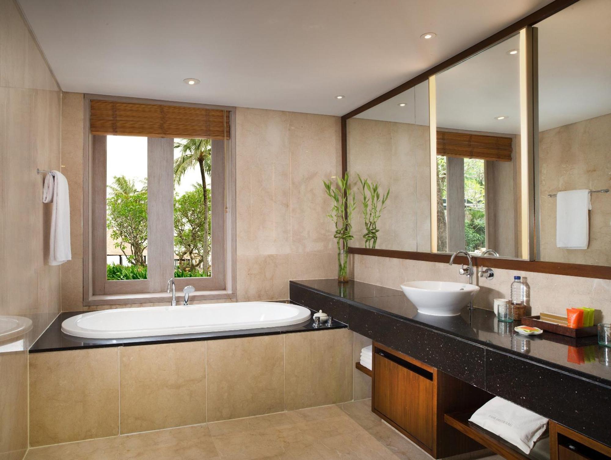 King Suite - Lagoon Access,1697845162:JPEG