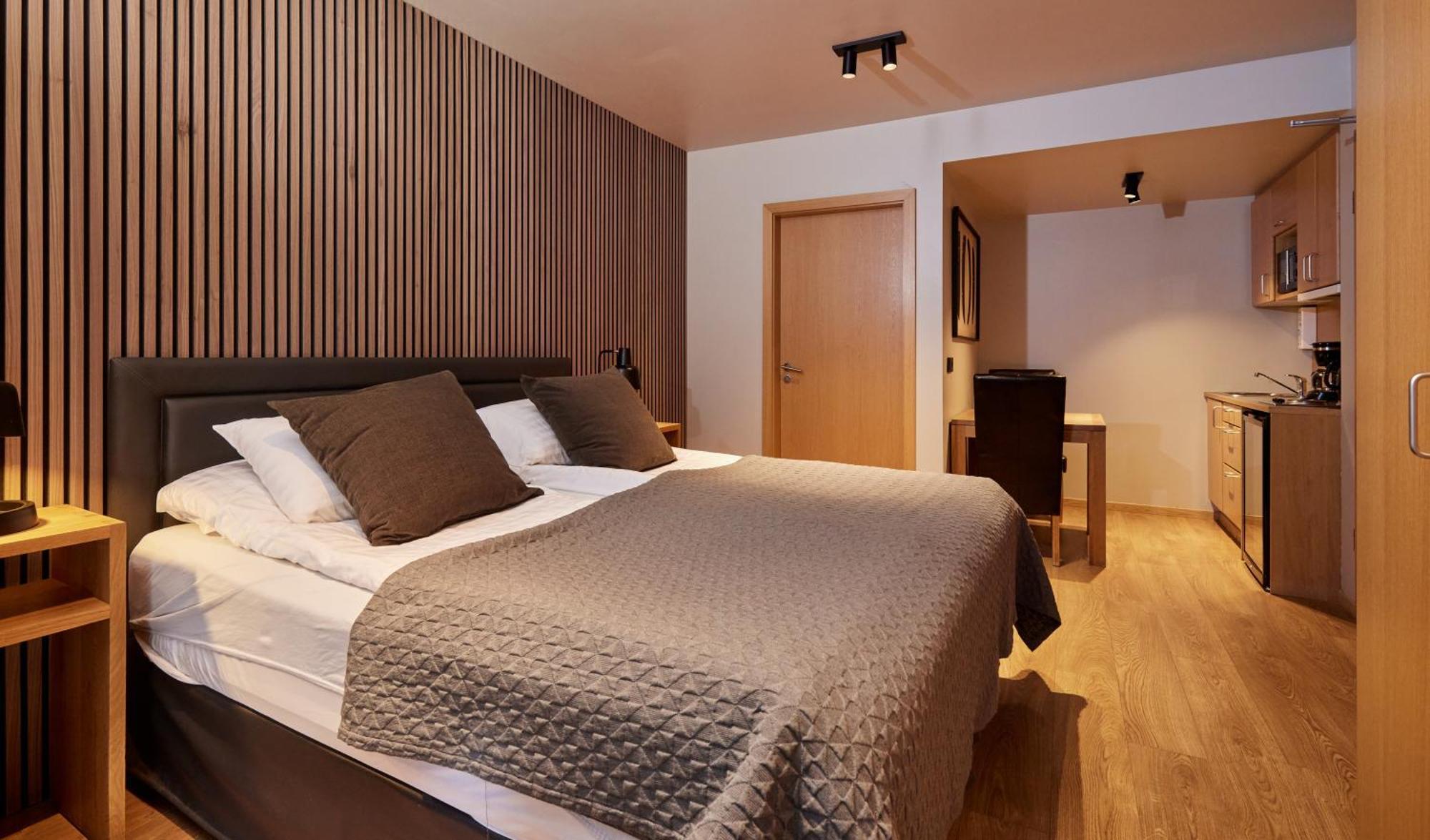 Studio Apartment