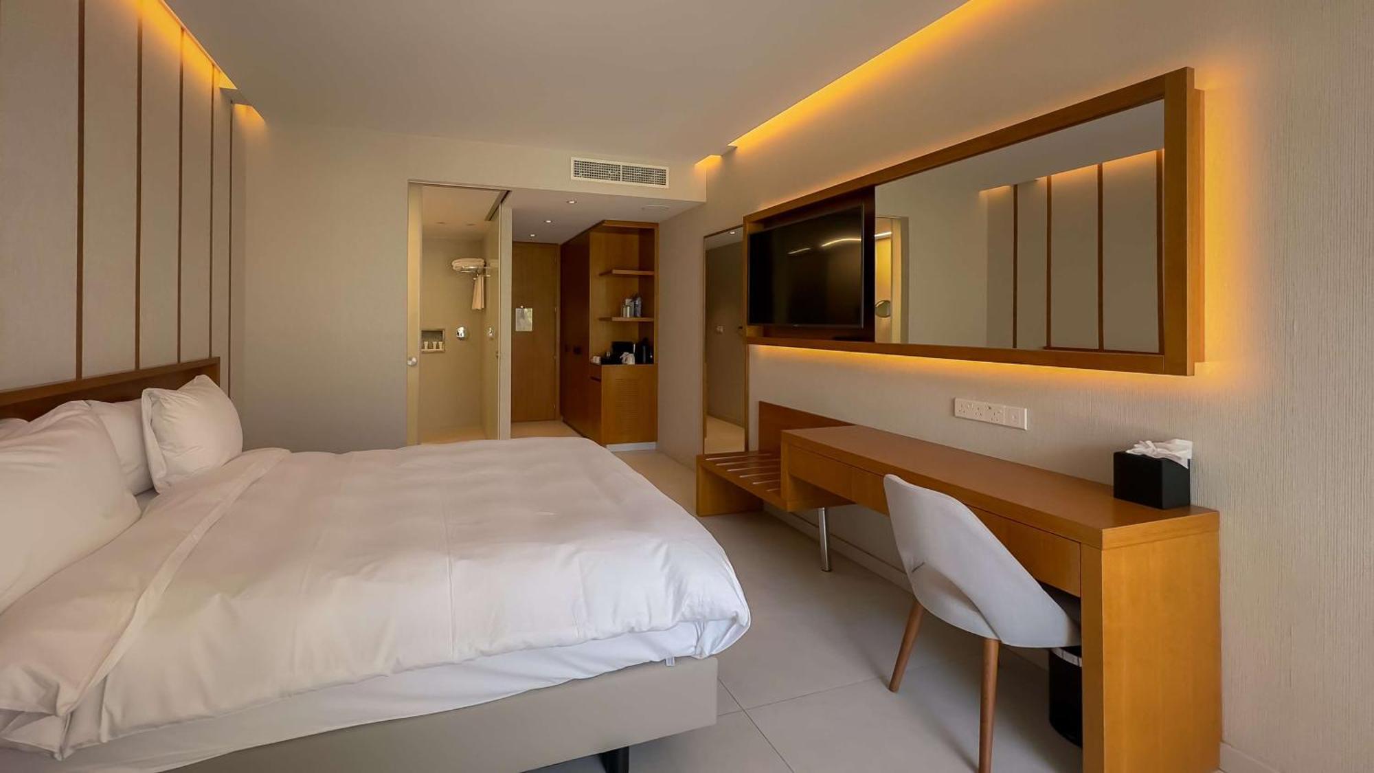 Garden Suite Balcony Pool View