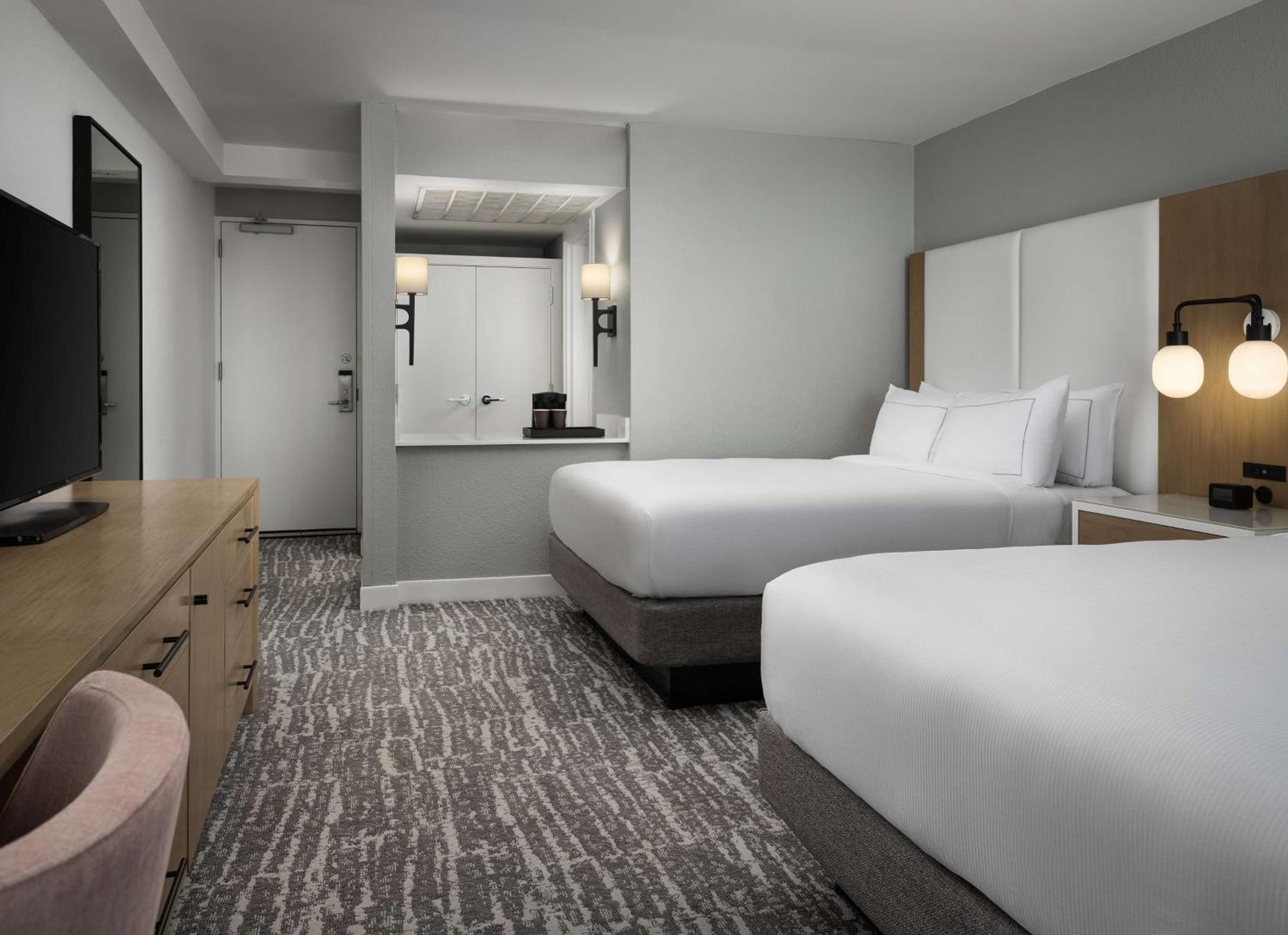 Double Room Ocean View Hearing Accessible