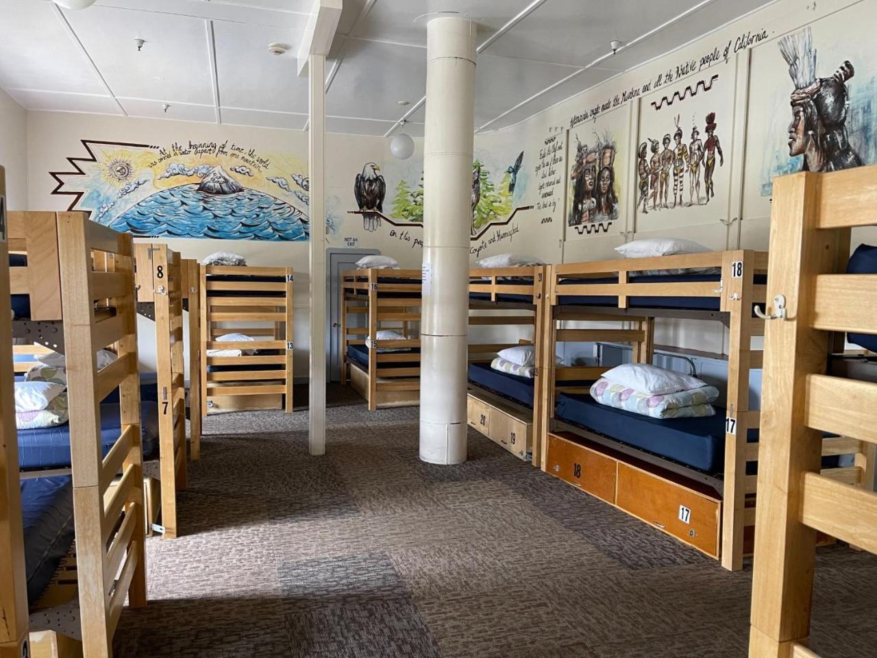 Bed All-Gender 20-Bed Dorm