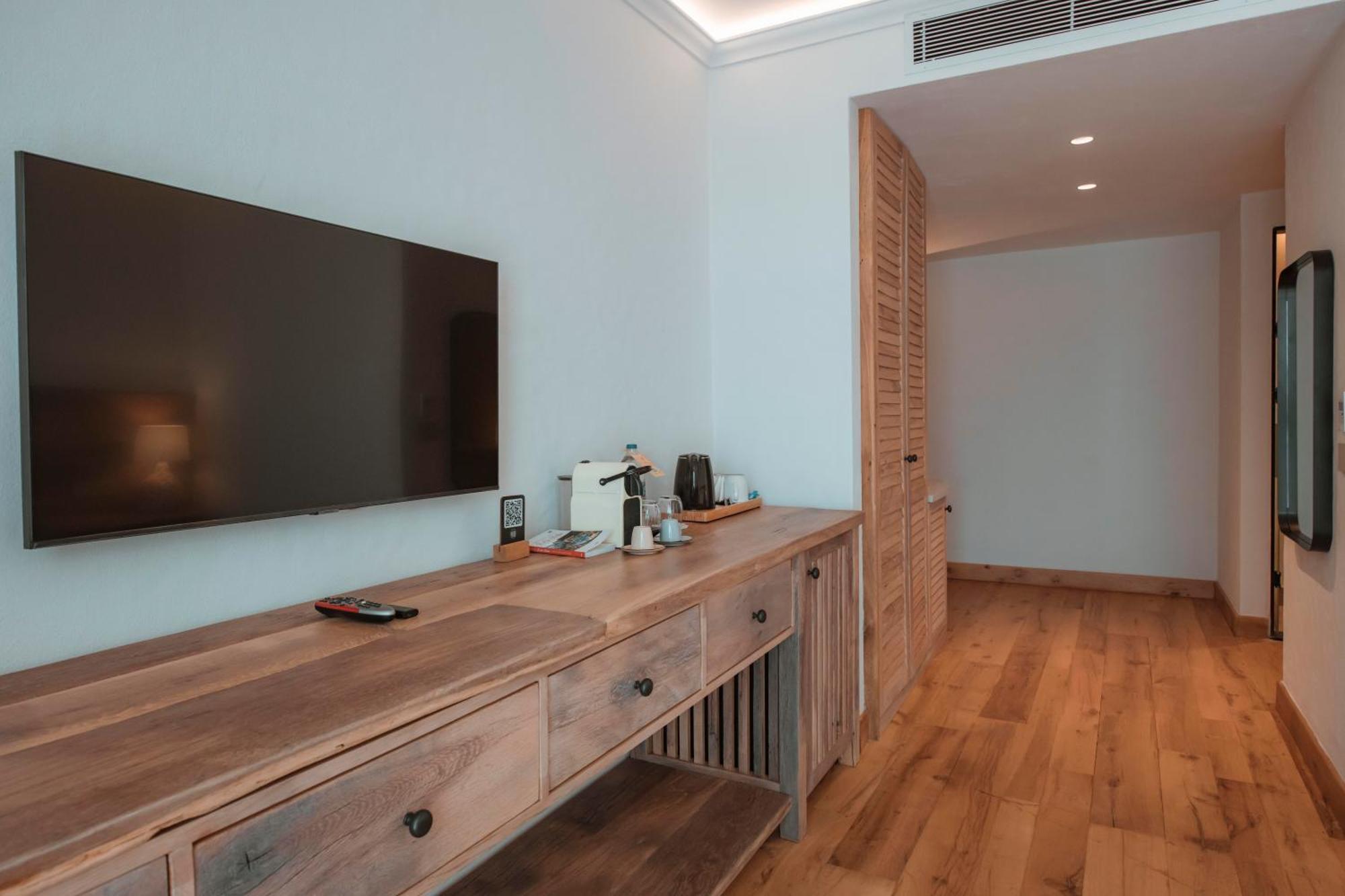 Mandarin House Annex | Superior Room