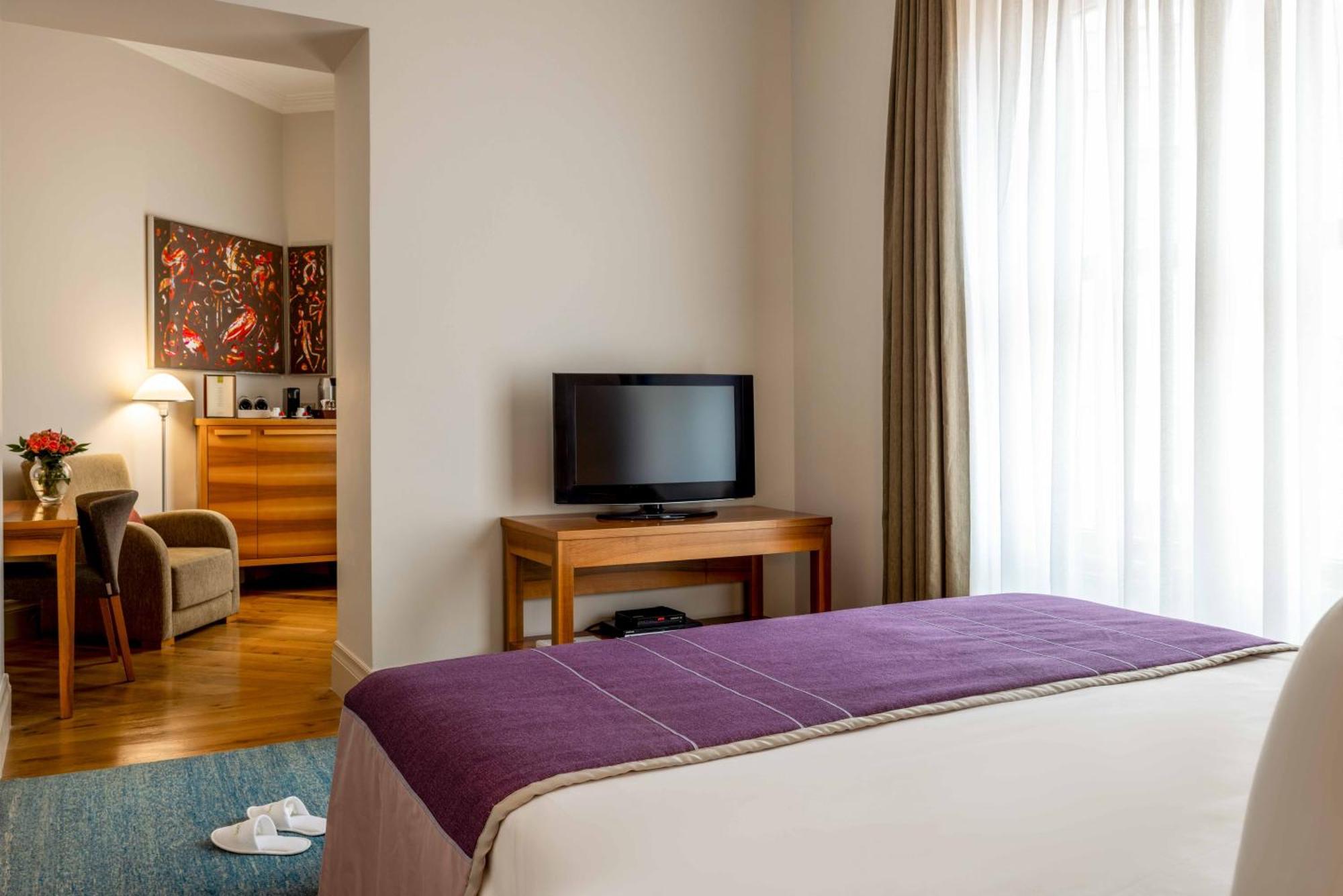 Standard Suite