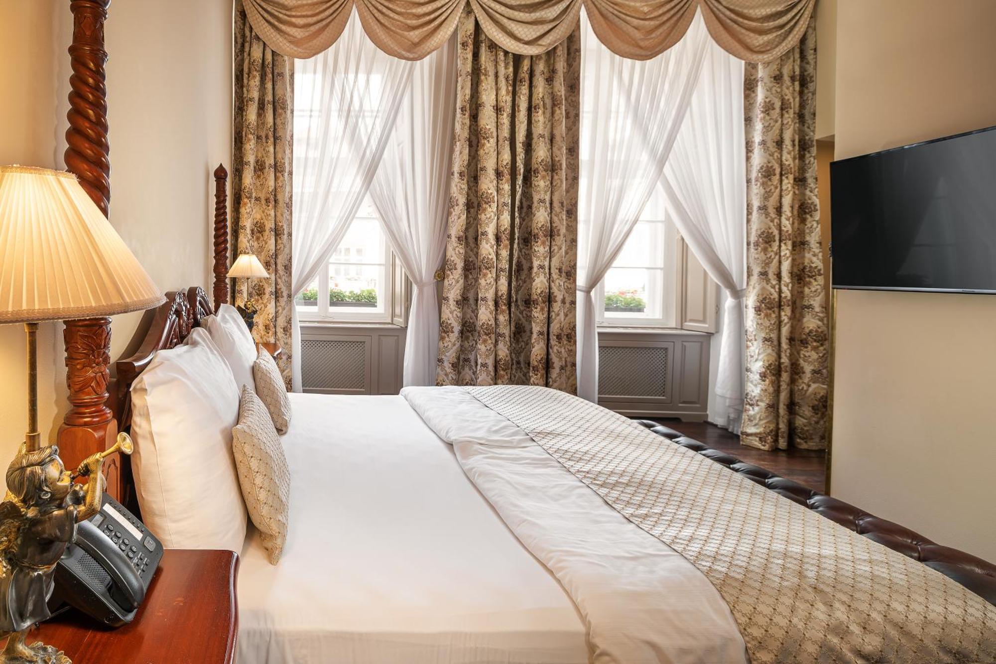 Iron Gate Suite